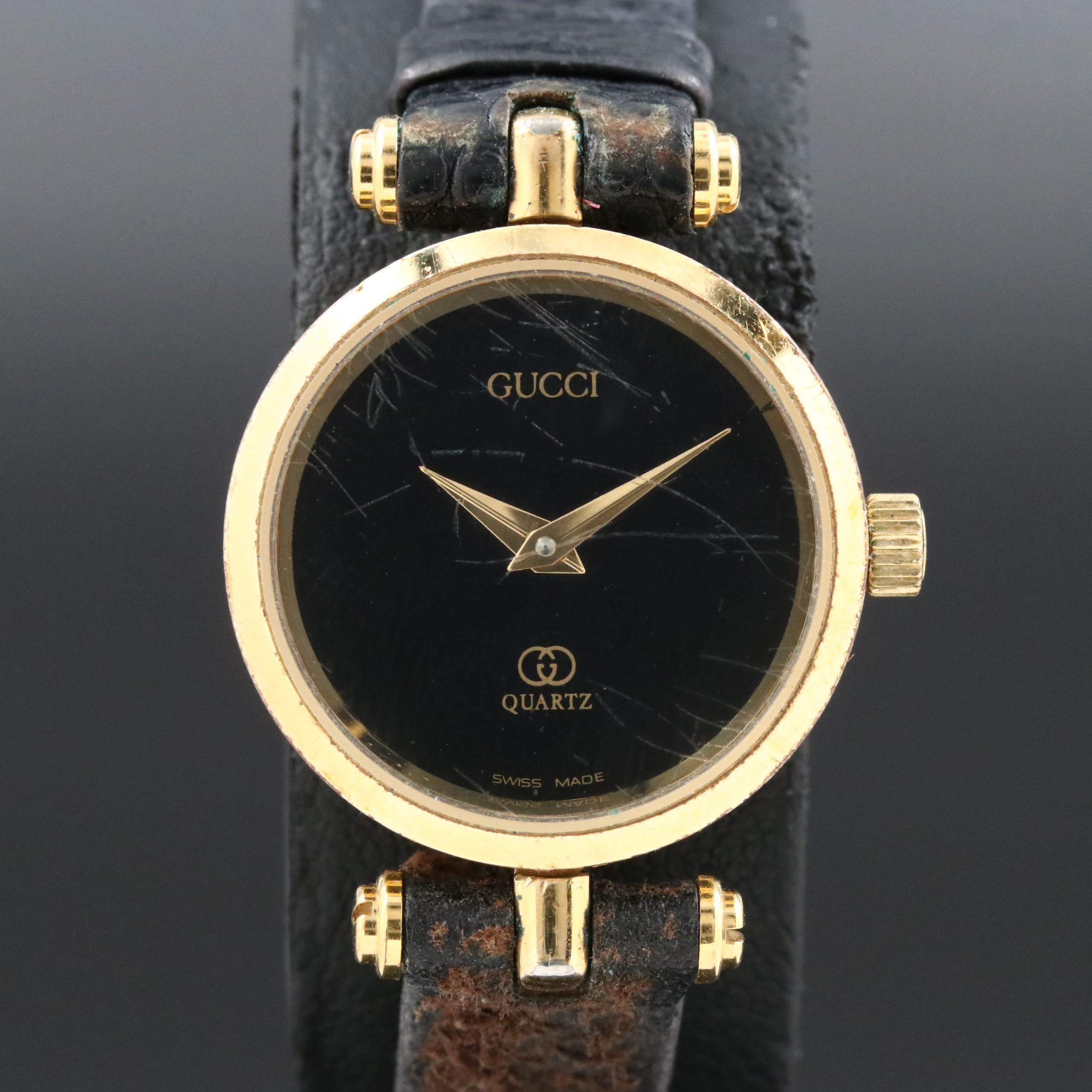 Vintage Gucci Stack Watch with Black Dial