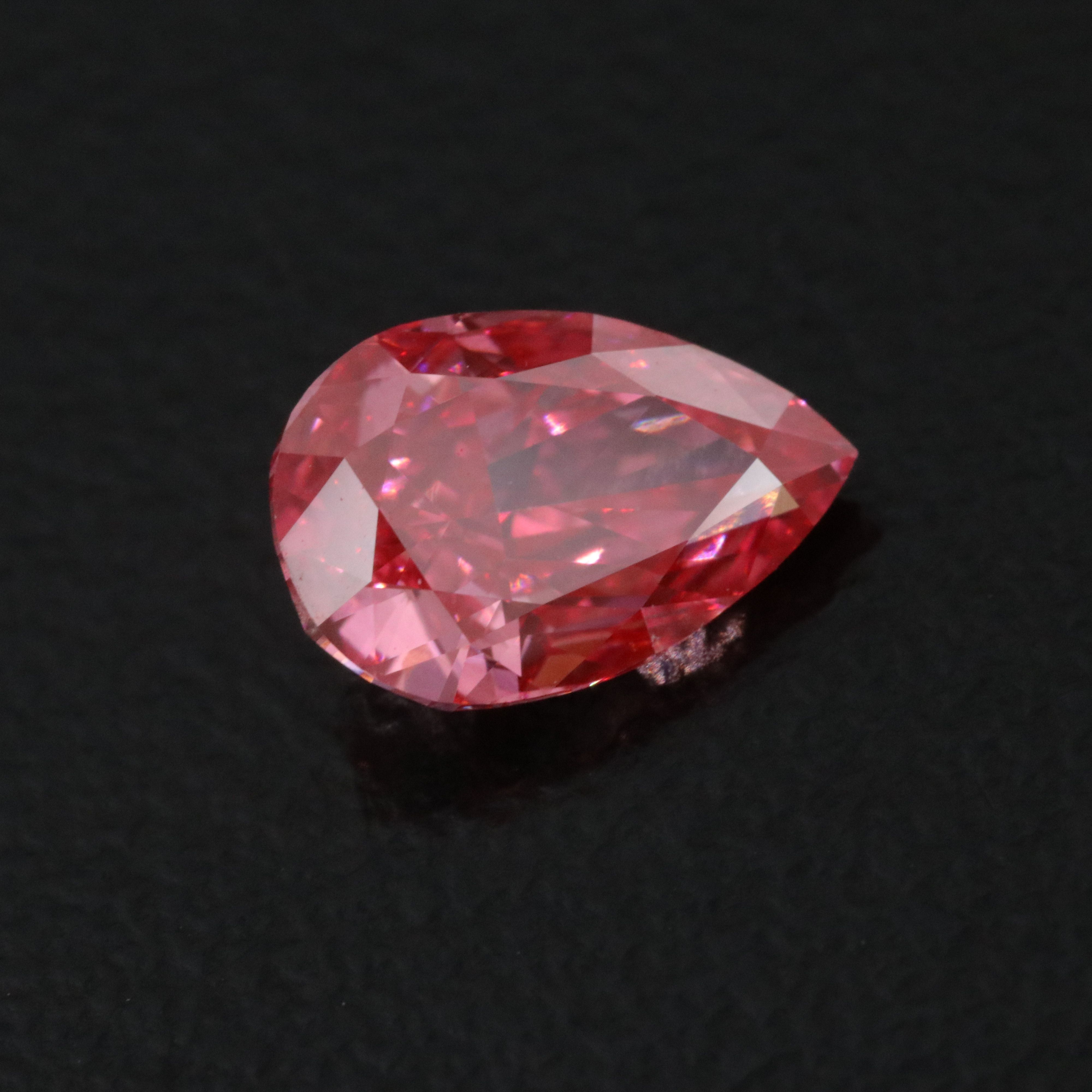 Loose 1.03 CT Fancy Vivid Pink Lab Grown Diamond with IGI Report