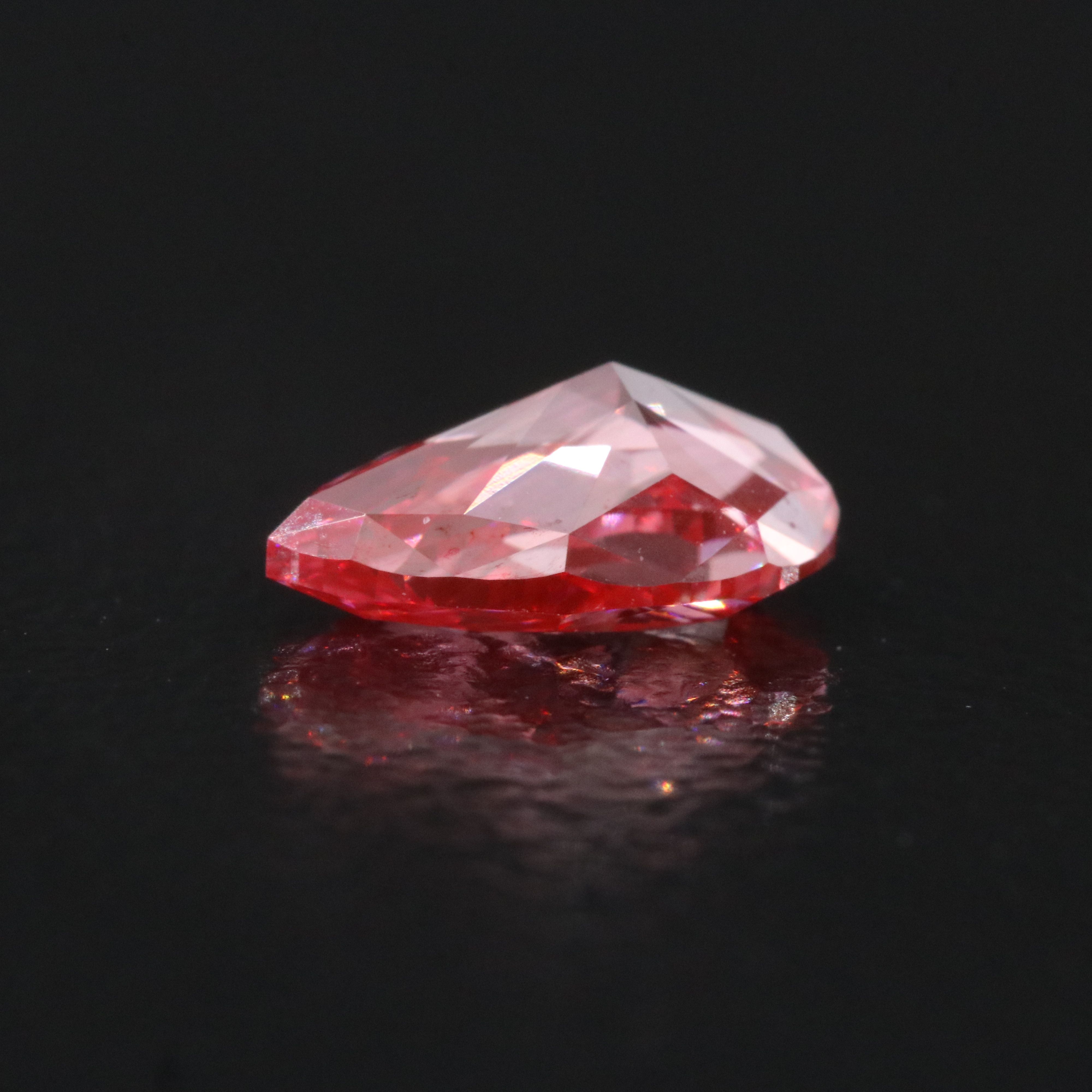Loose 1.03 CT Fancy Vivid Pink Lab Grown Diamond with IGI Report