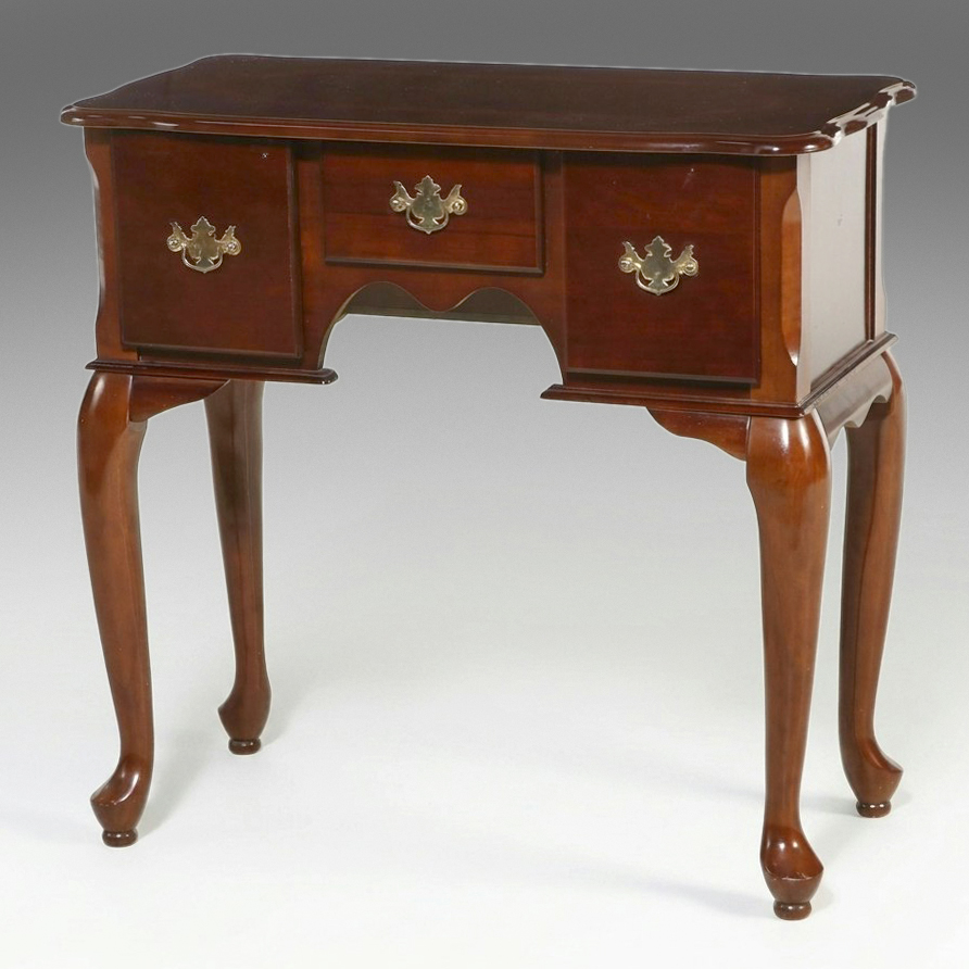 Queen Anne Style Dressing Table