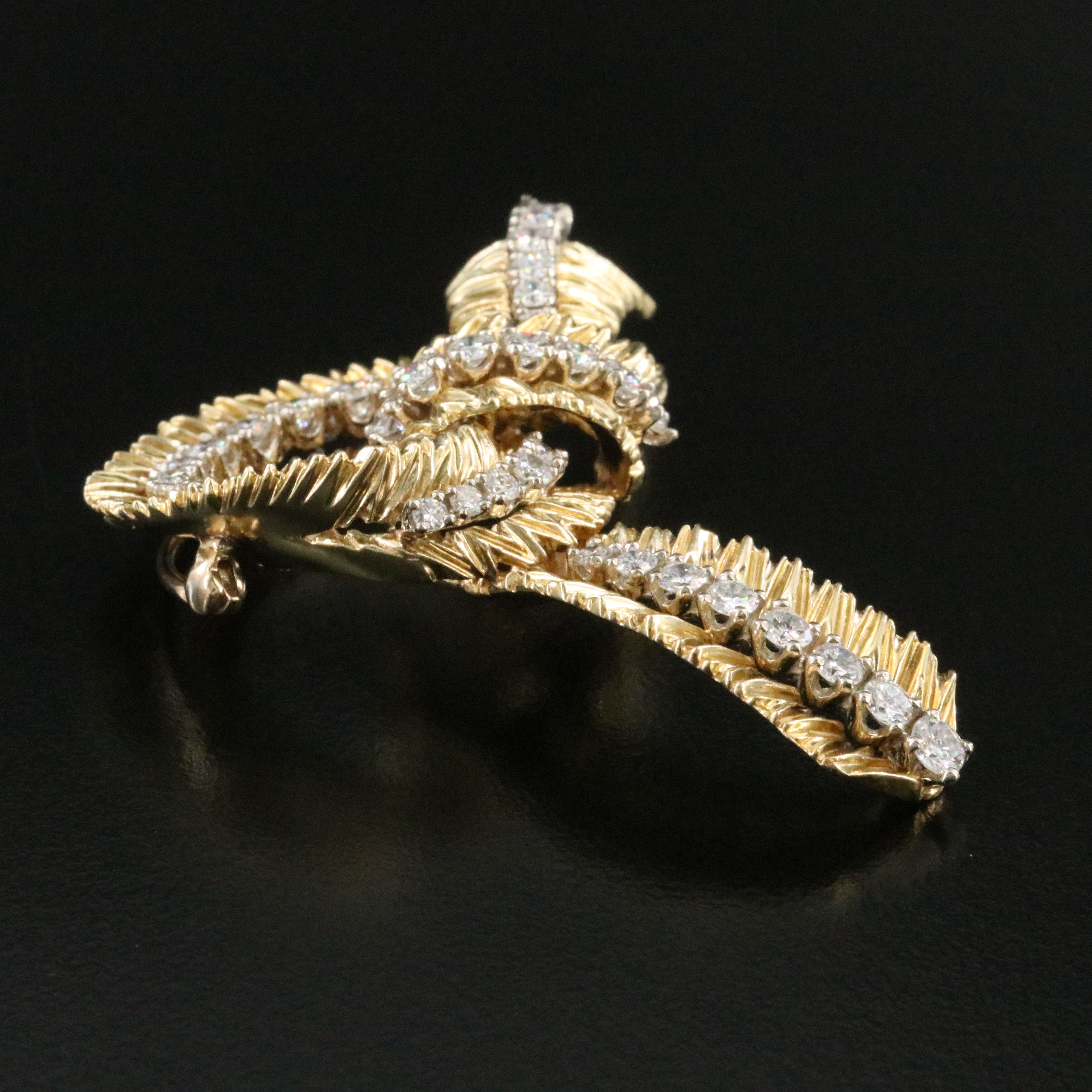 18K 2.50 CTW Diamond Ribbon Brooch