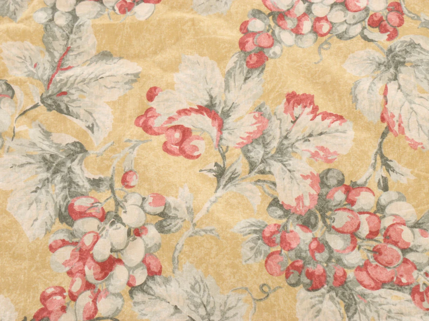 Peacock Alley King Size Coverlet, with Duvet Covers, Shams, and Table ...