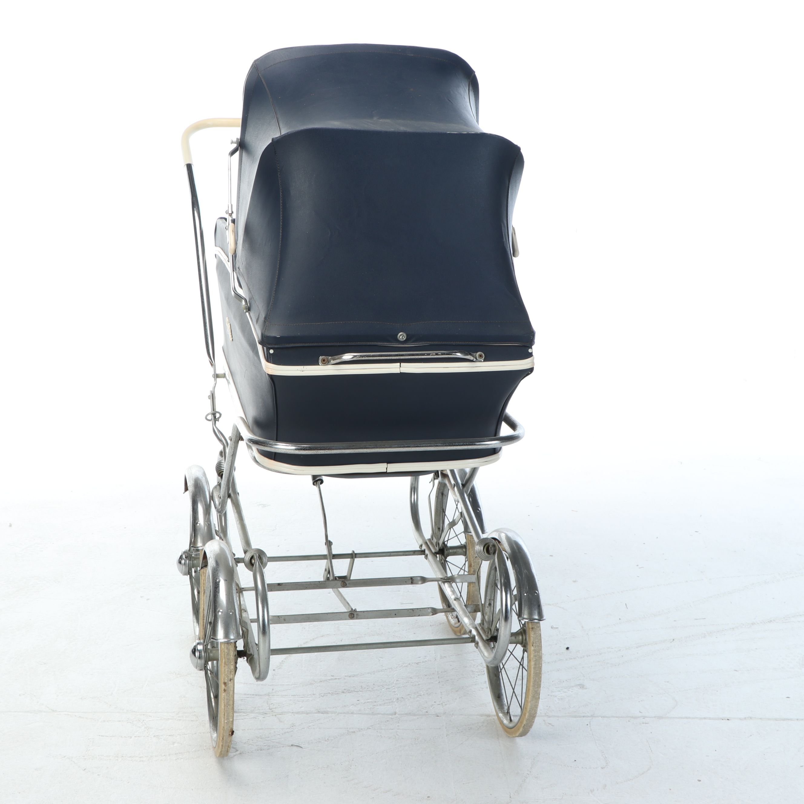 Bilt Rite Mid-Century Carriage Style Pram