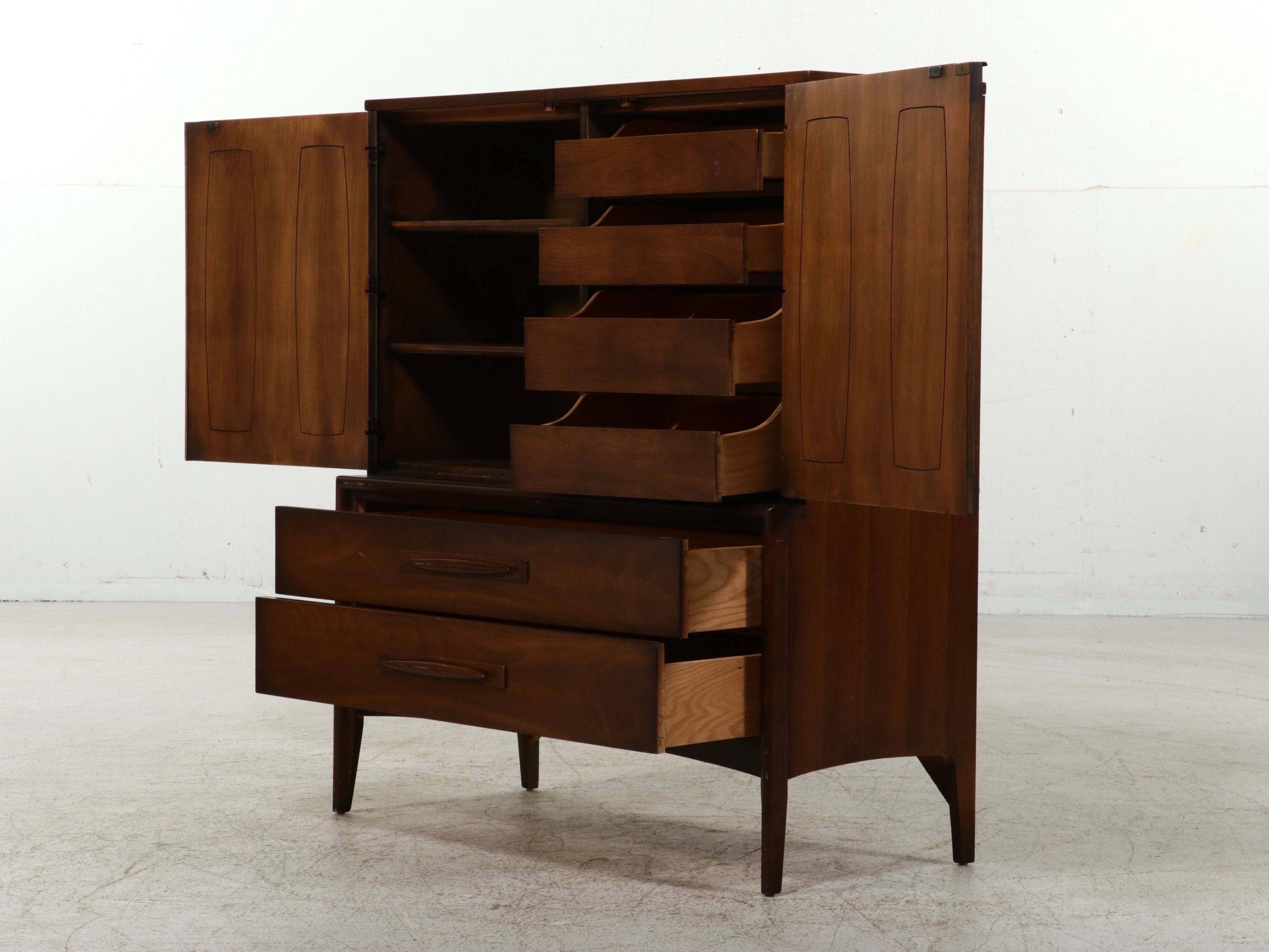 Broyhill "Emphasis" Mid Century Modern Walnut Gentleman's Chest/China Cabinet