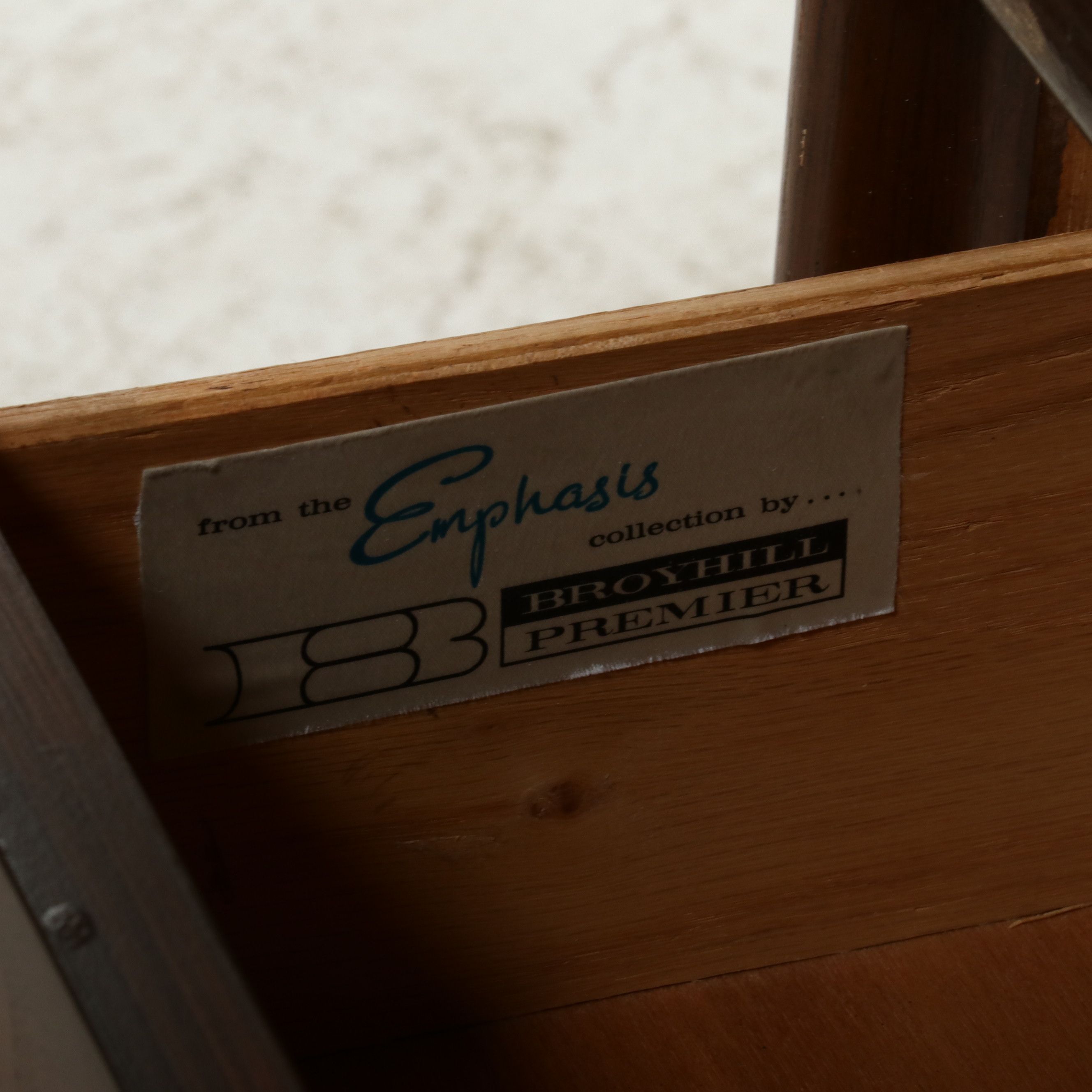 Broyhill "Emphasis" Mid Century Modern Walnut Gentleman's Chest/China Cabinet