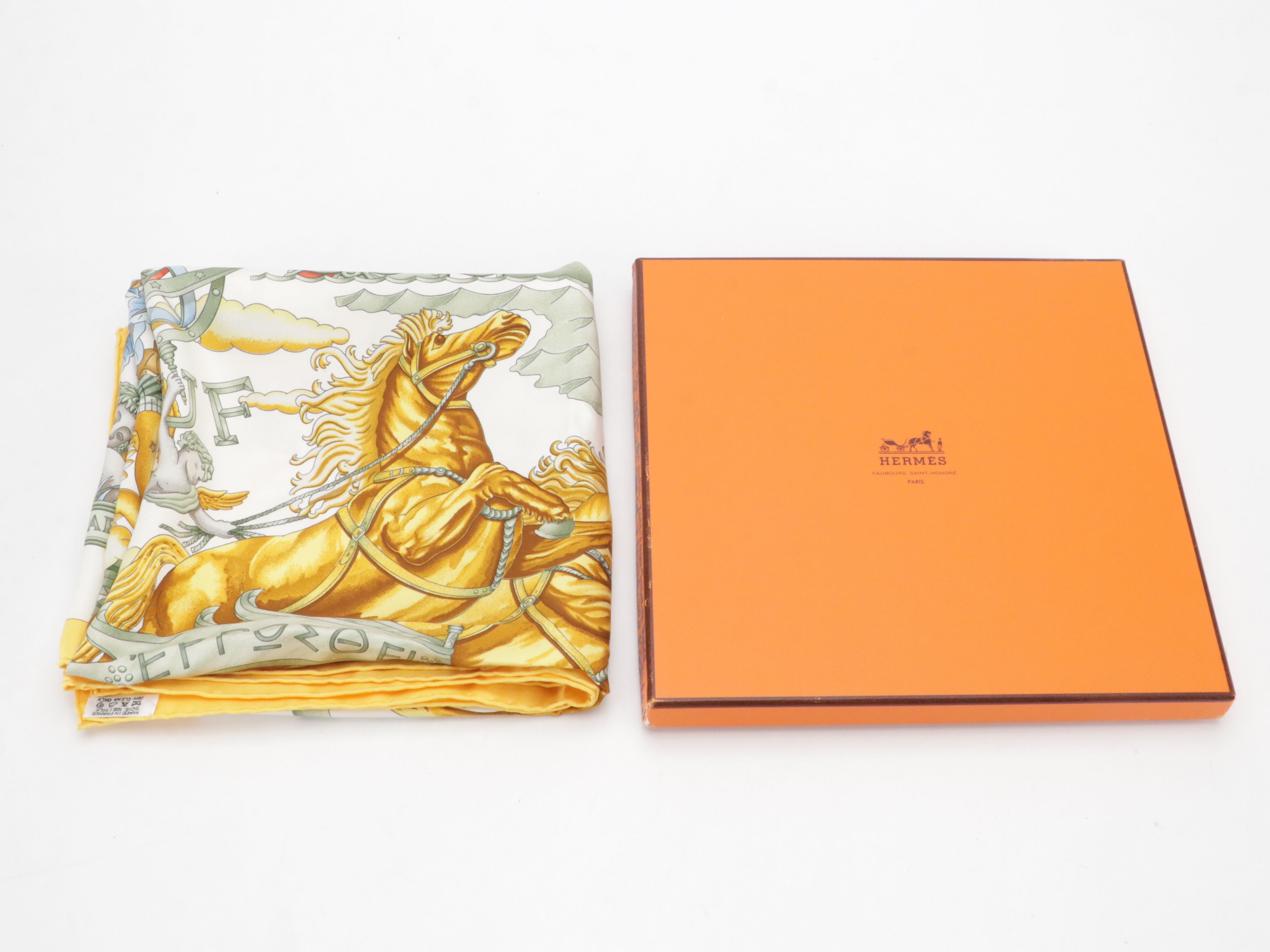 Hermès "Le Matin Neuf" Scarf 90 in Silk Twill with Box