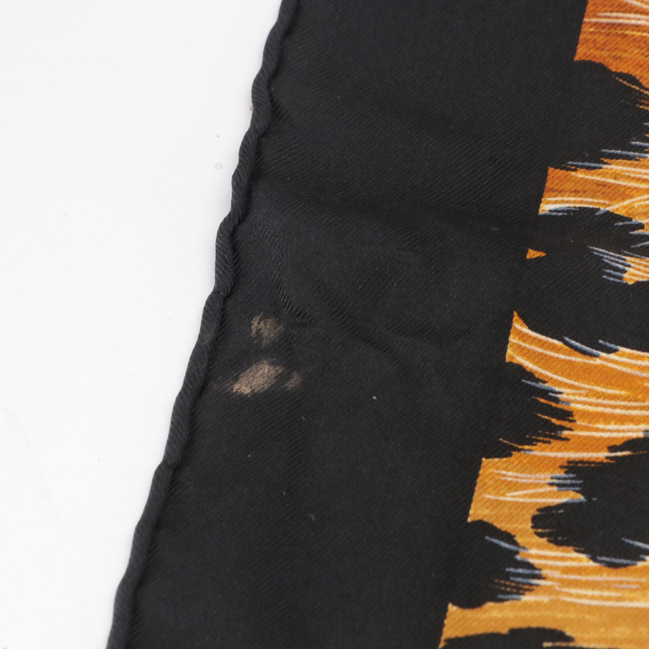 Hermès "La Femmes aux Semelles de Vent" Silk Twill Scarf 90 in Box
