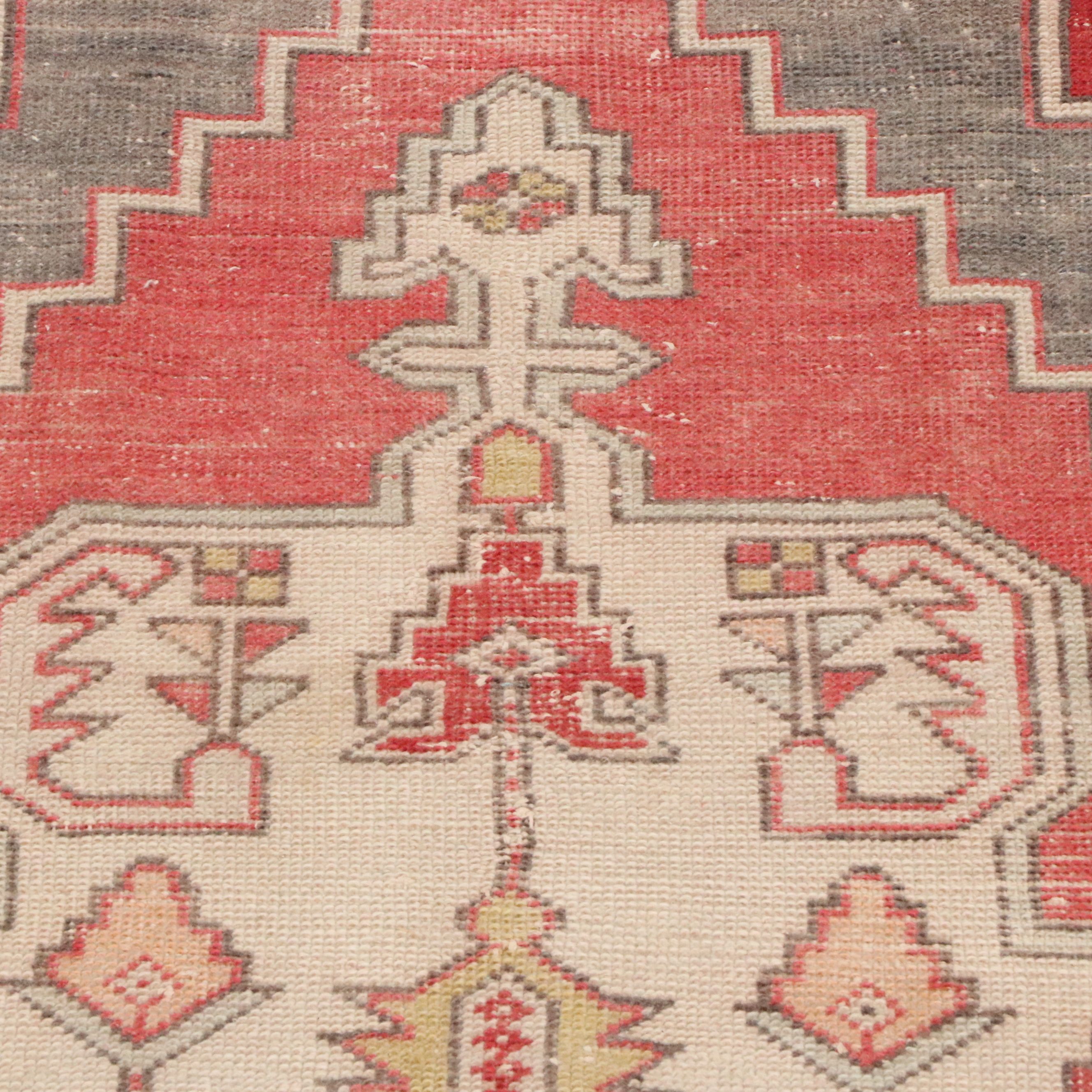 4'5 x 8'8 Hand-Knotted Turkish Oushak Area Rug