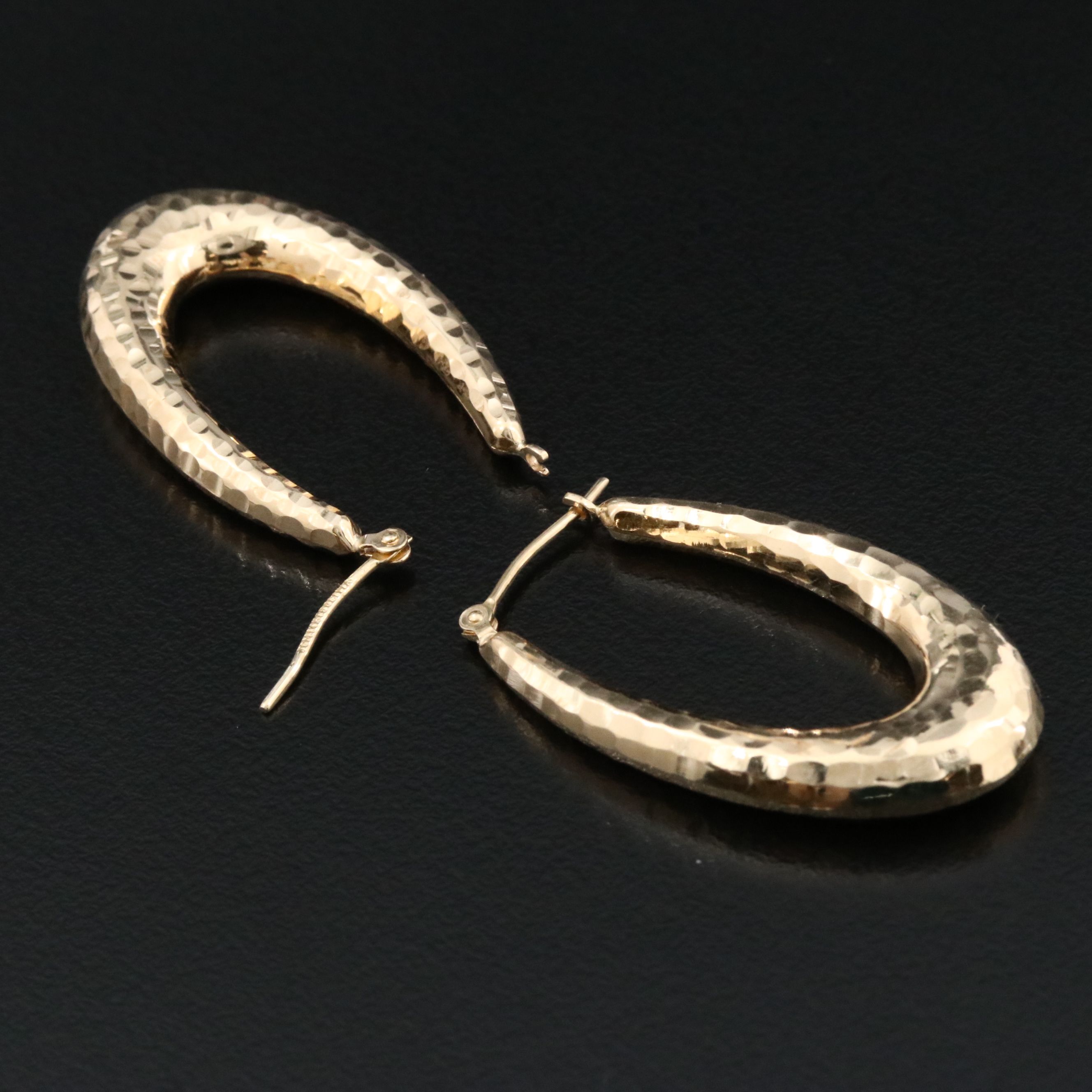 14K Hammered Oval Hoop Earrings