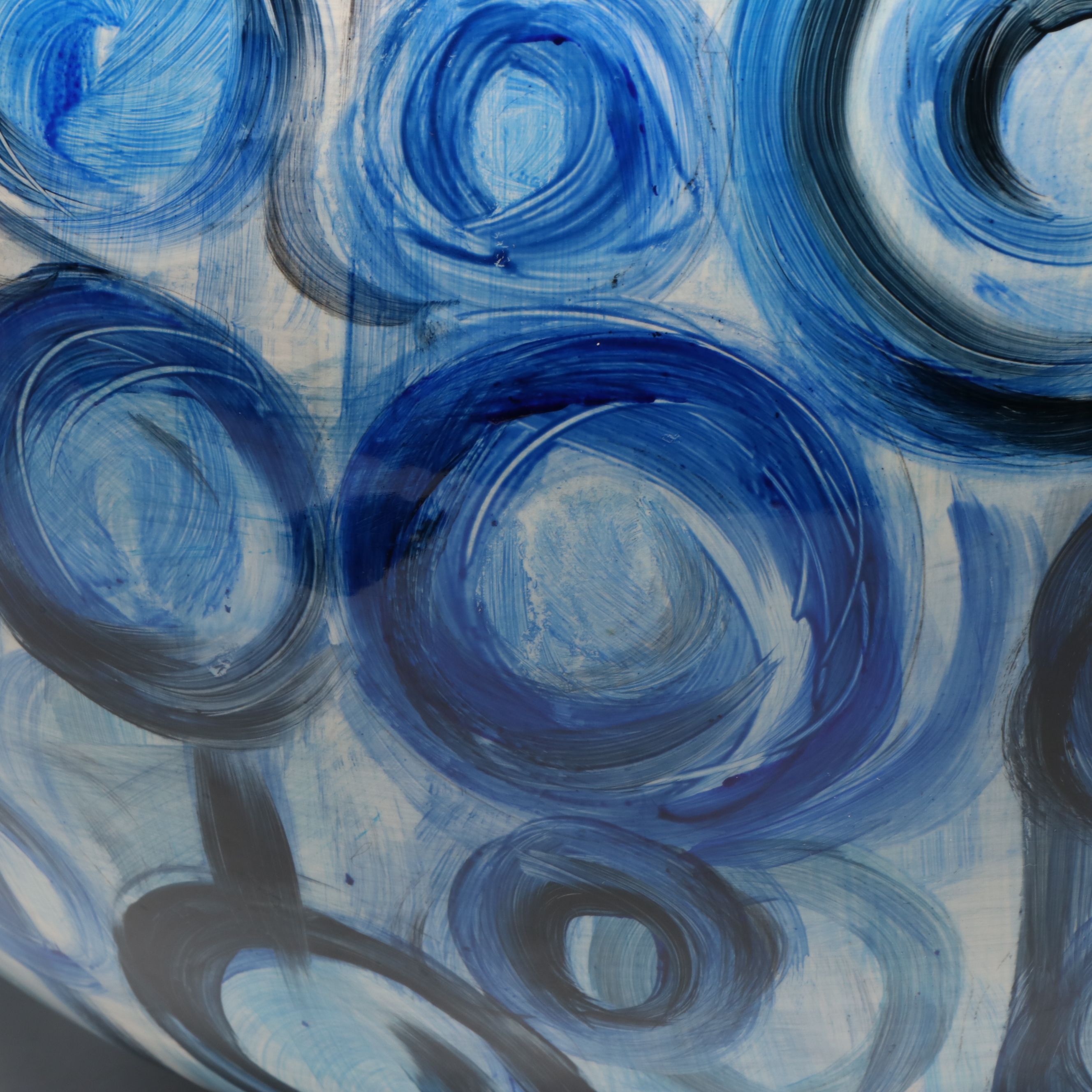 Tozai Home Blue Circle Porcelain Vase | EBTH