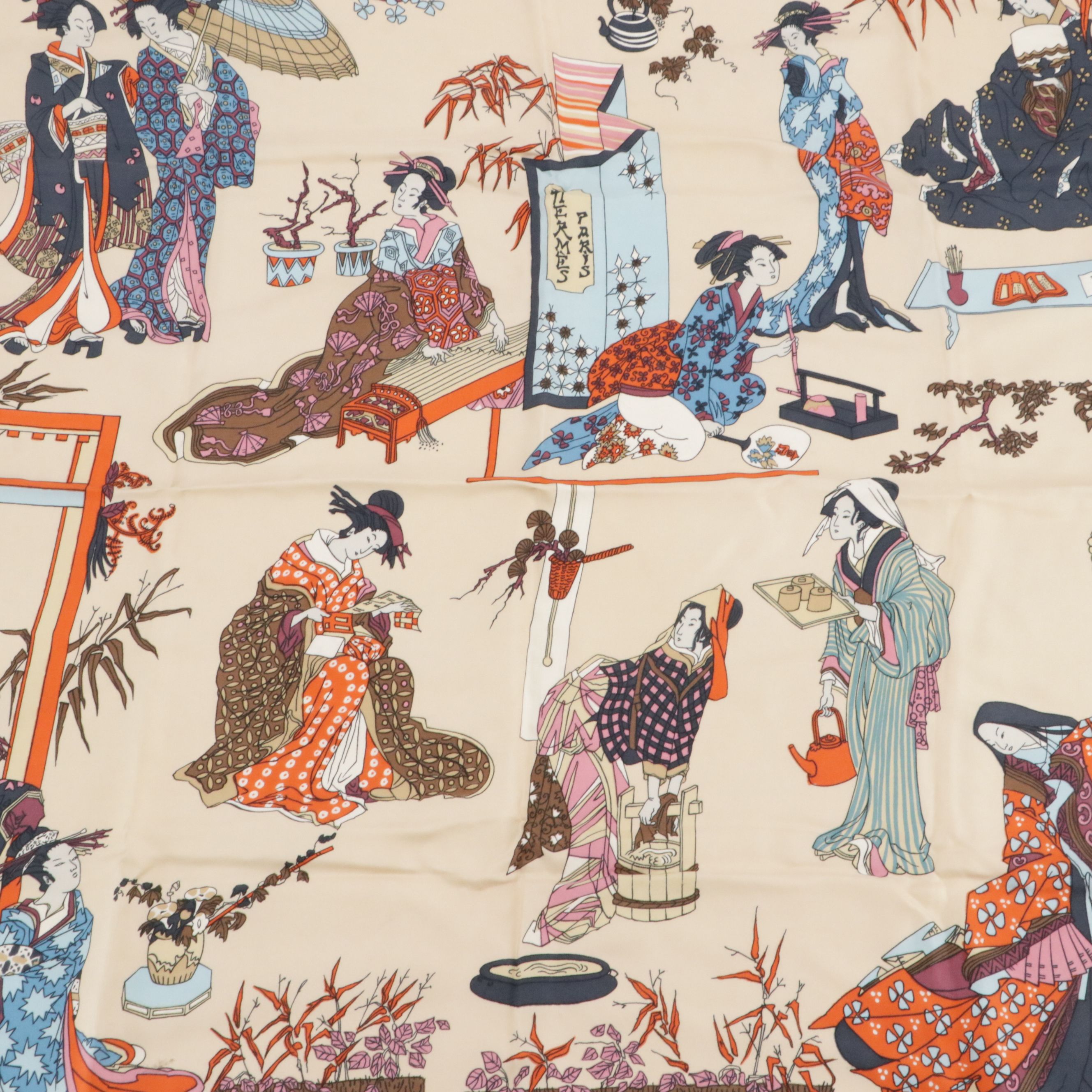 Hermès Early Issue "Geisha" Scarf 90 in Silk Twill with Box