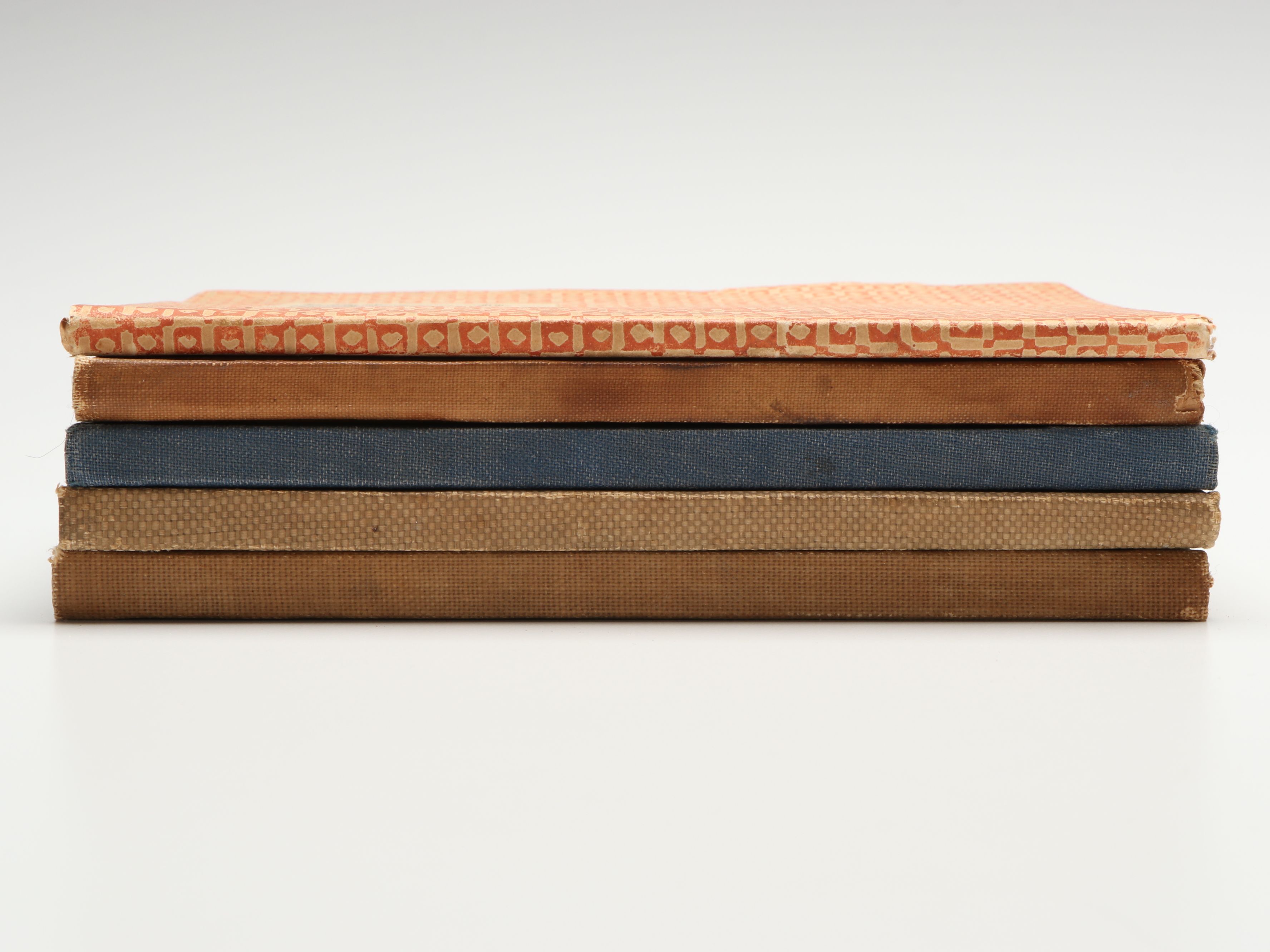 "Little Journeys to the Homes of Eminent Artists" with More Antique Books