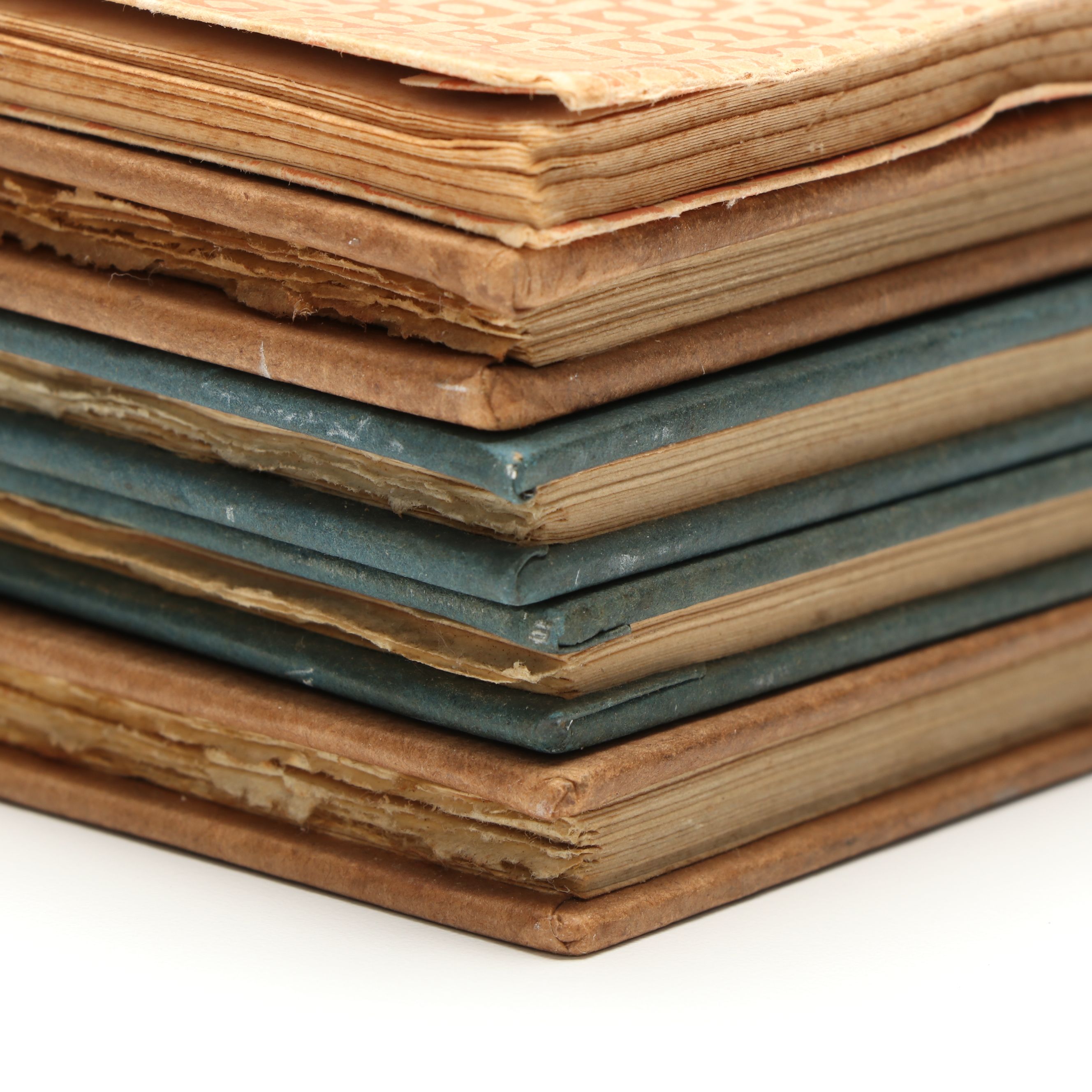 "Little Journeys to the Homes of Eminent Artists" with More Antique Books