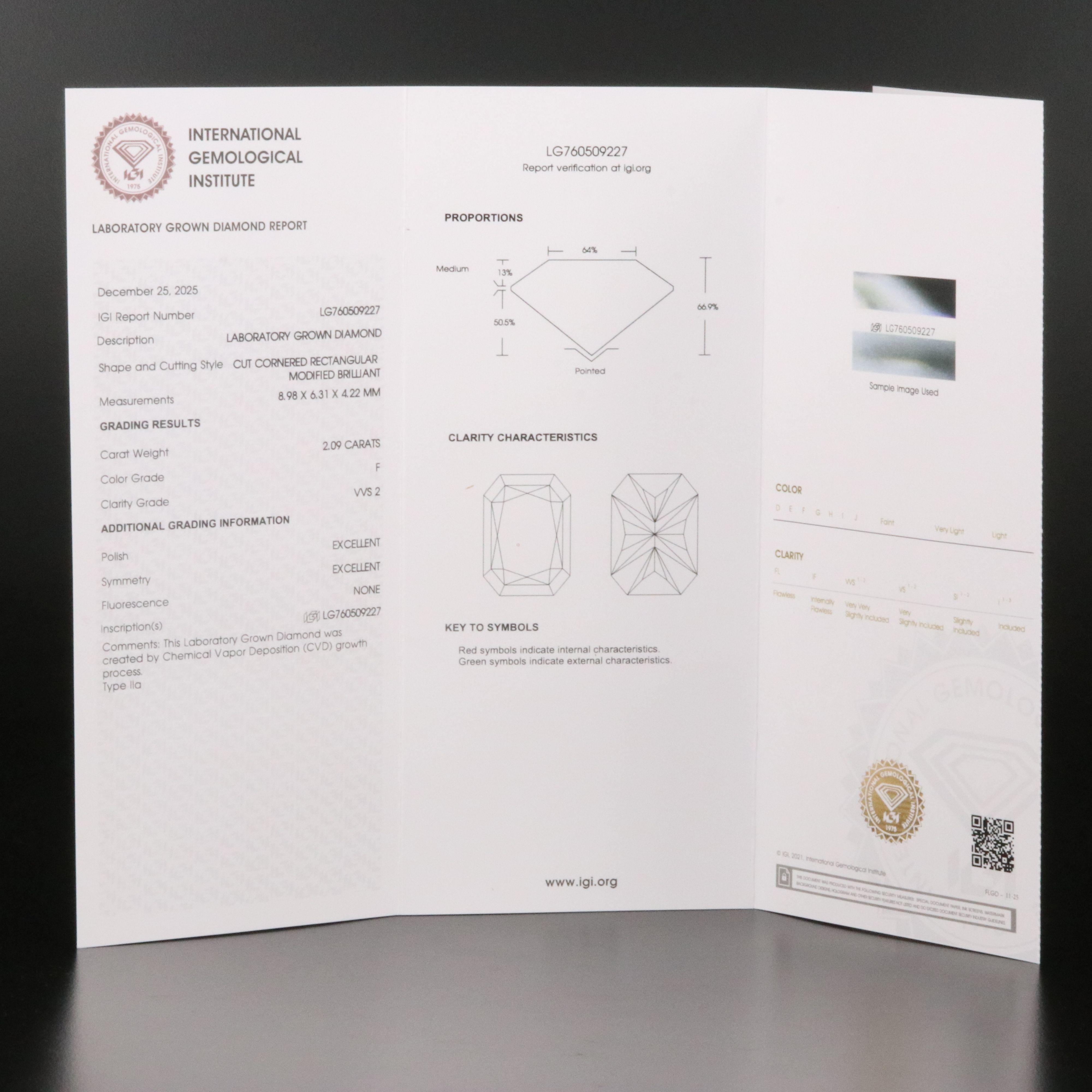 14K 2.09 CT Lab Grown Diamond Ring with IGI Report