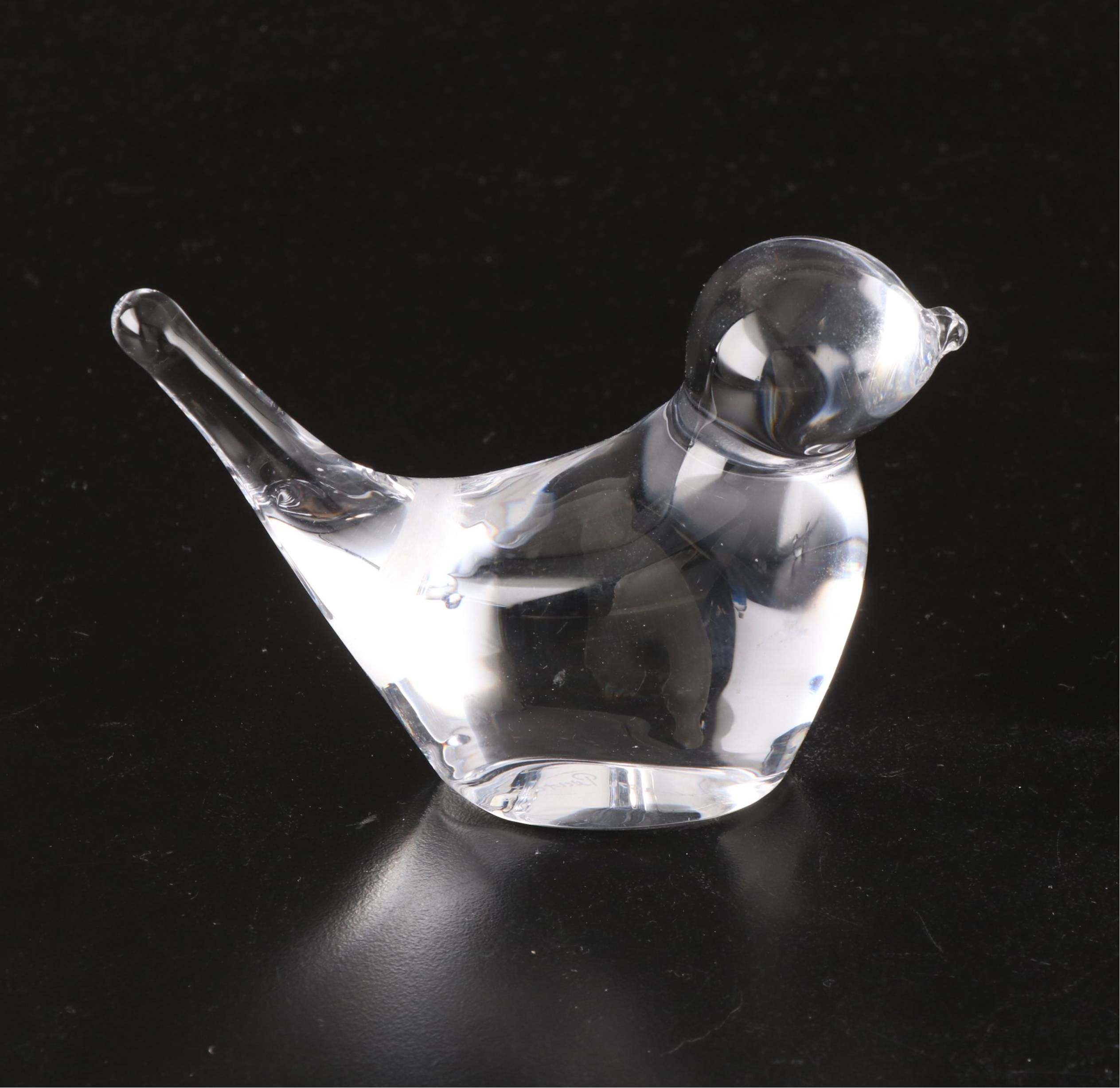 Simon Pearce Bird Paperweights, and Crystal Beadwork Flowers on Matte Gold Lamp