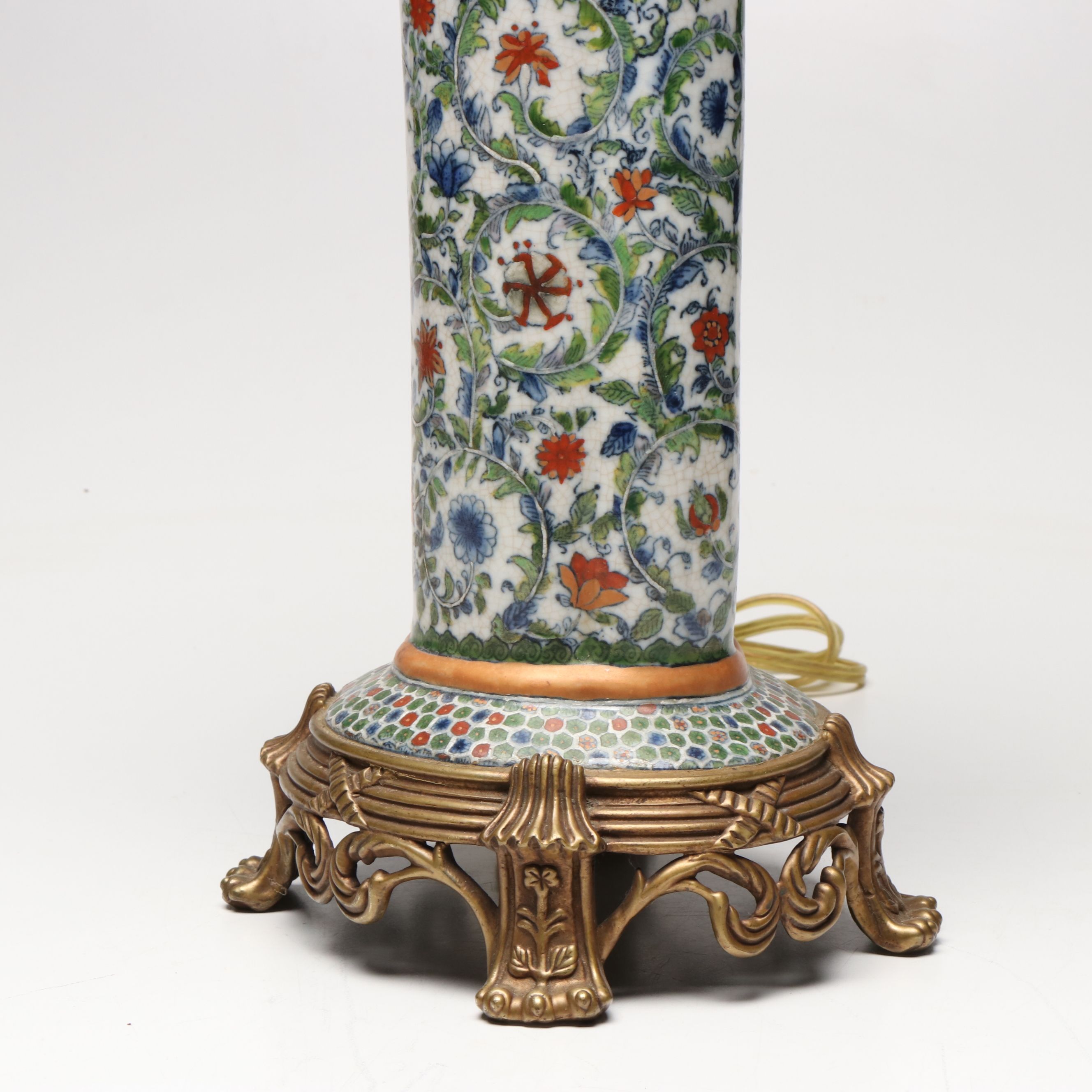 Chinoiserie Painted Ceramic and Brass Finish Table Lamp