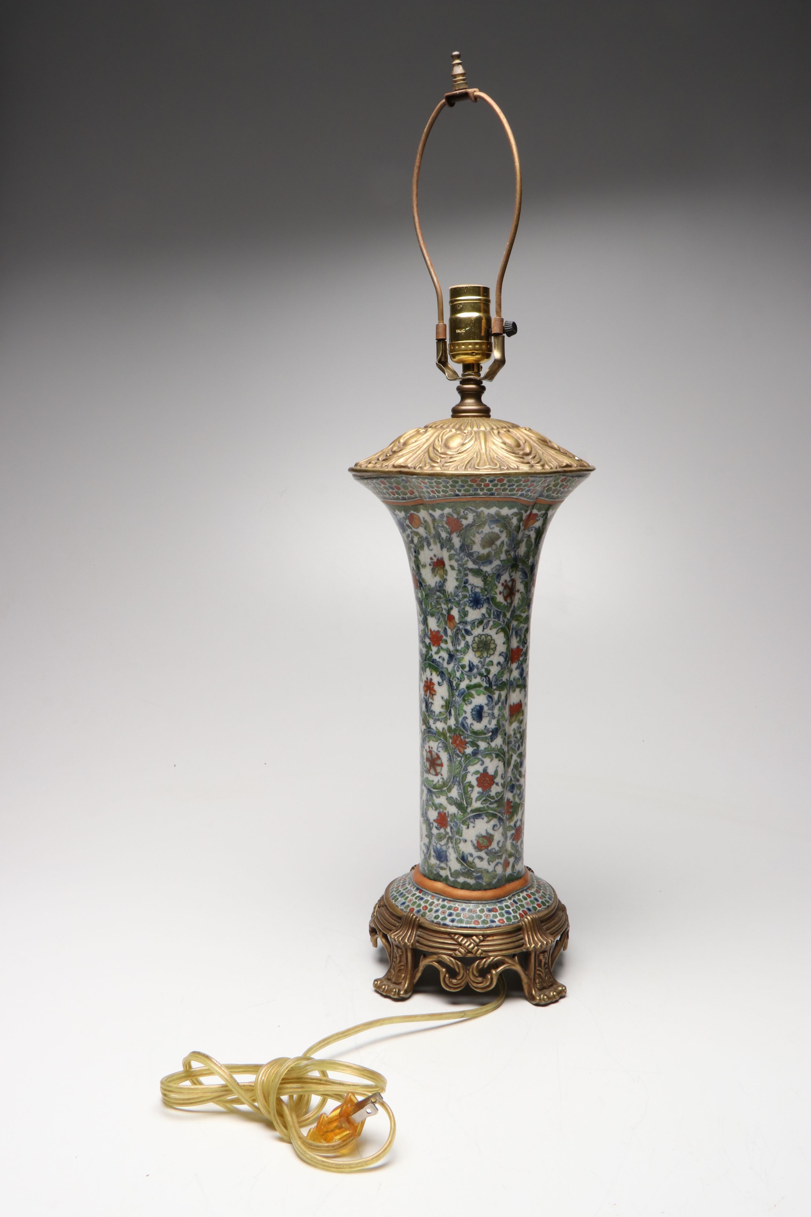 Chinoiserie Painted Ceramic and Brass Finish Table Lamp