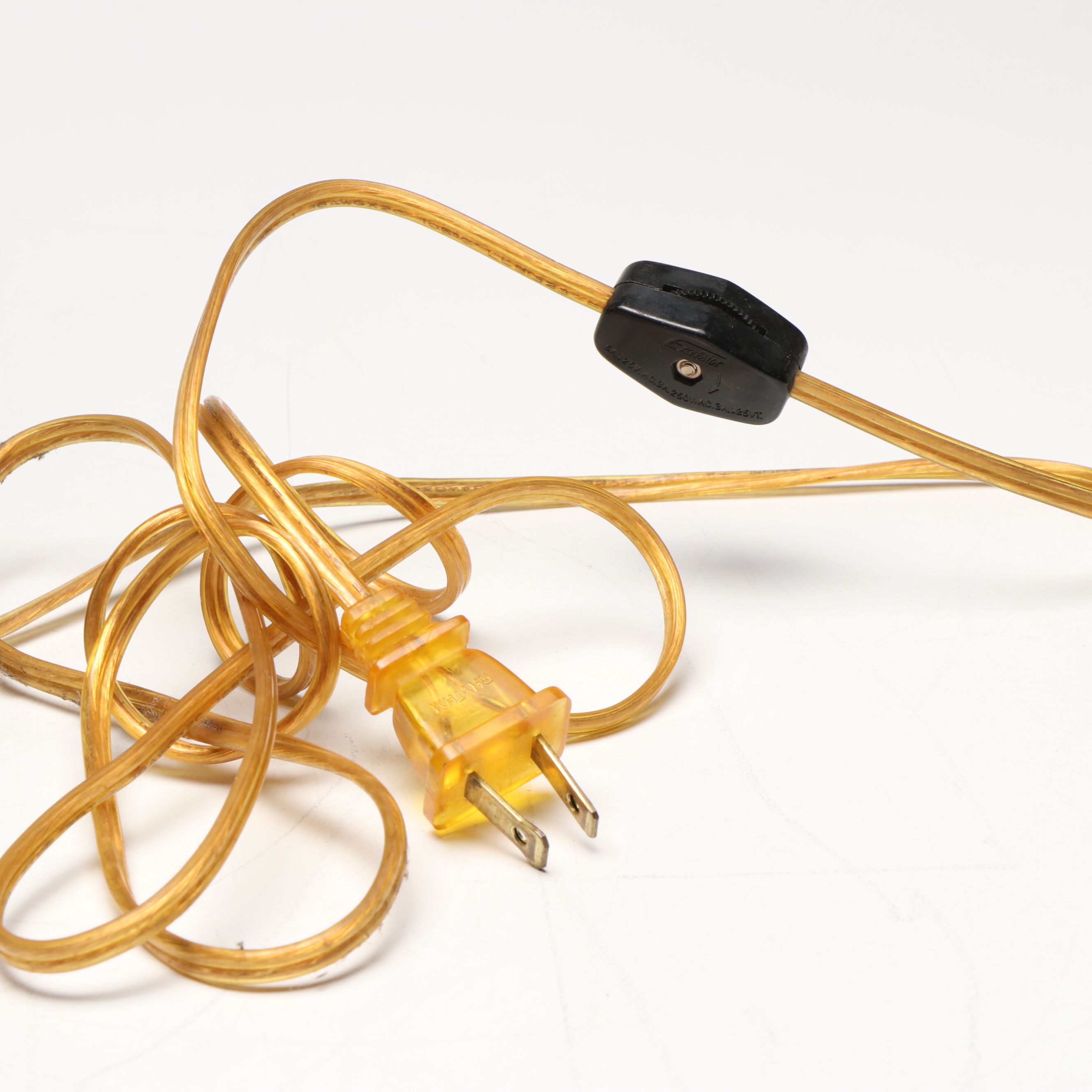 Chinoiserie Ceramic Floral Vase Table Lamp