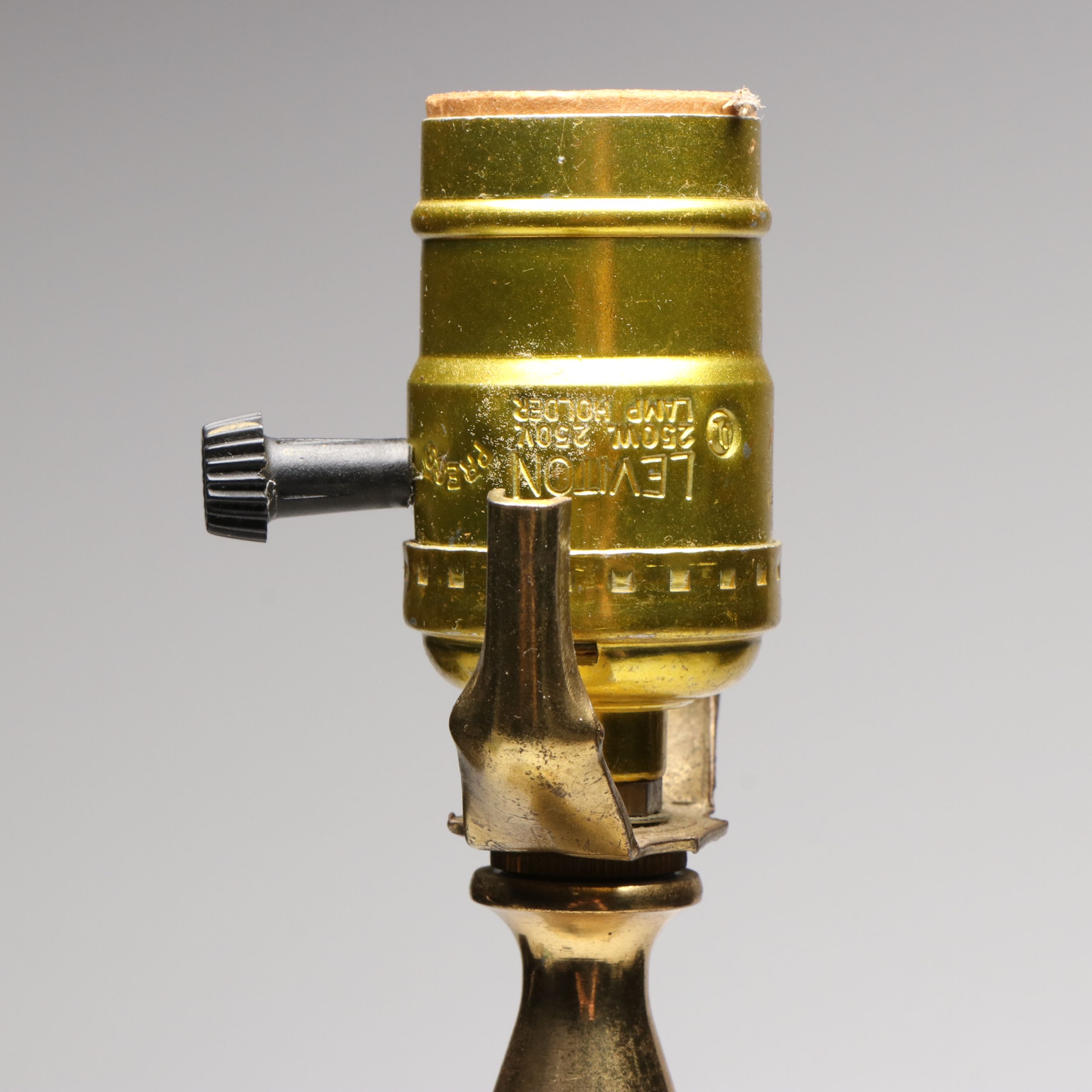 Chinoiserie Ceramic Floral Vase Table Lamp