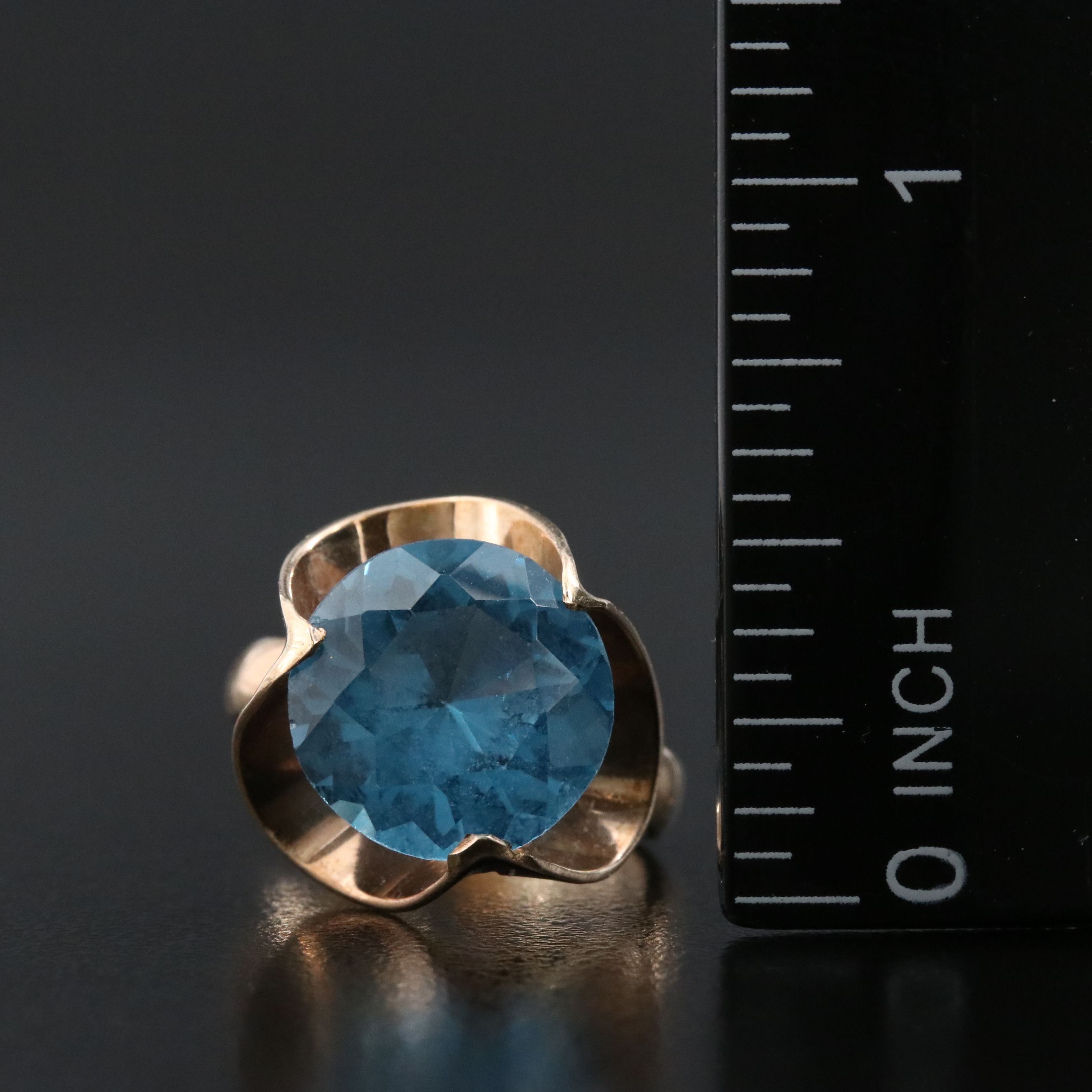Vintage 10K Spinel Ring