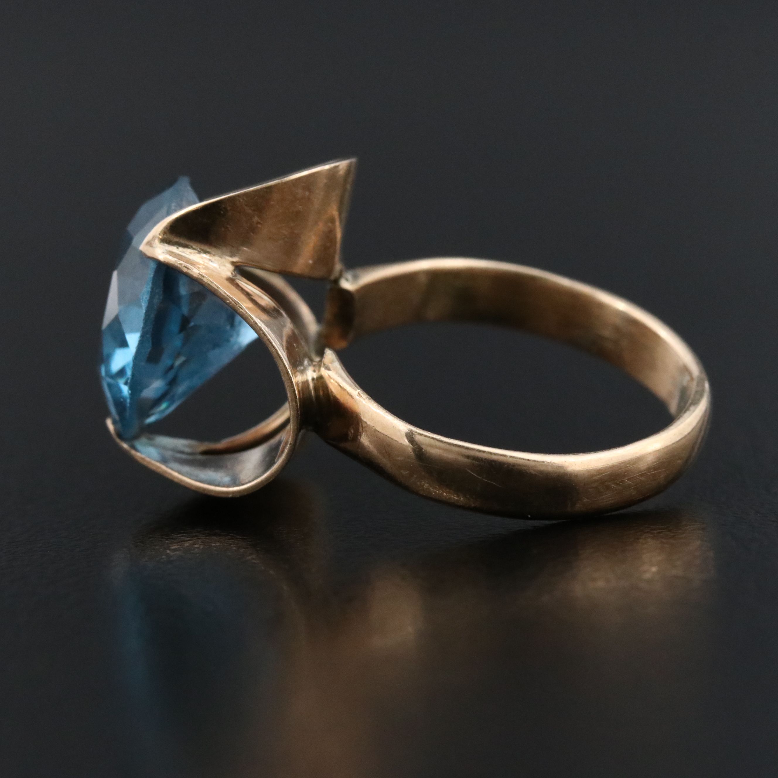 Vintage 10K Spinel Ring