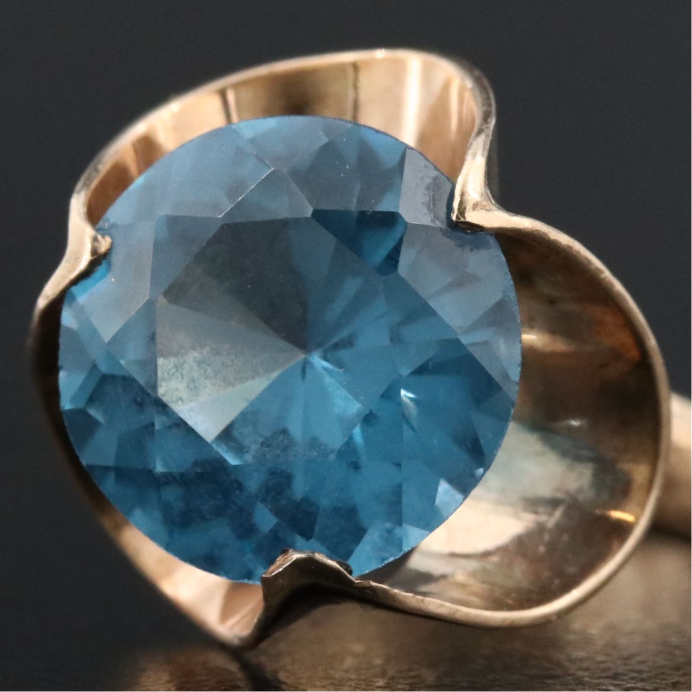 Vintage 10K Spinel Ring