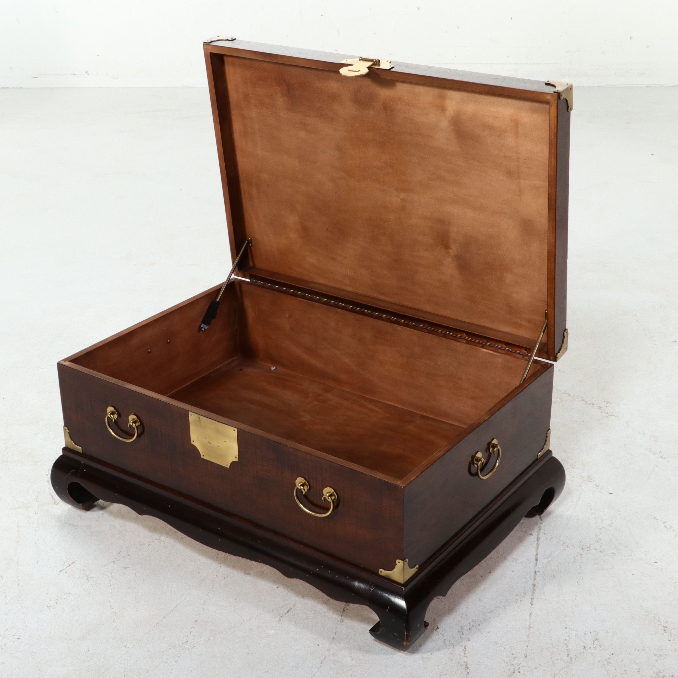 Chinese Style Storage Chest