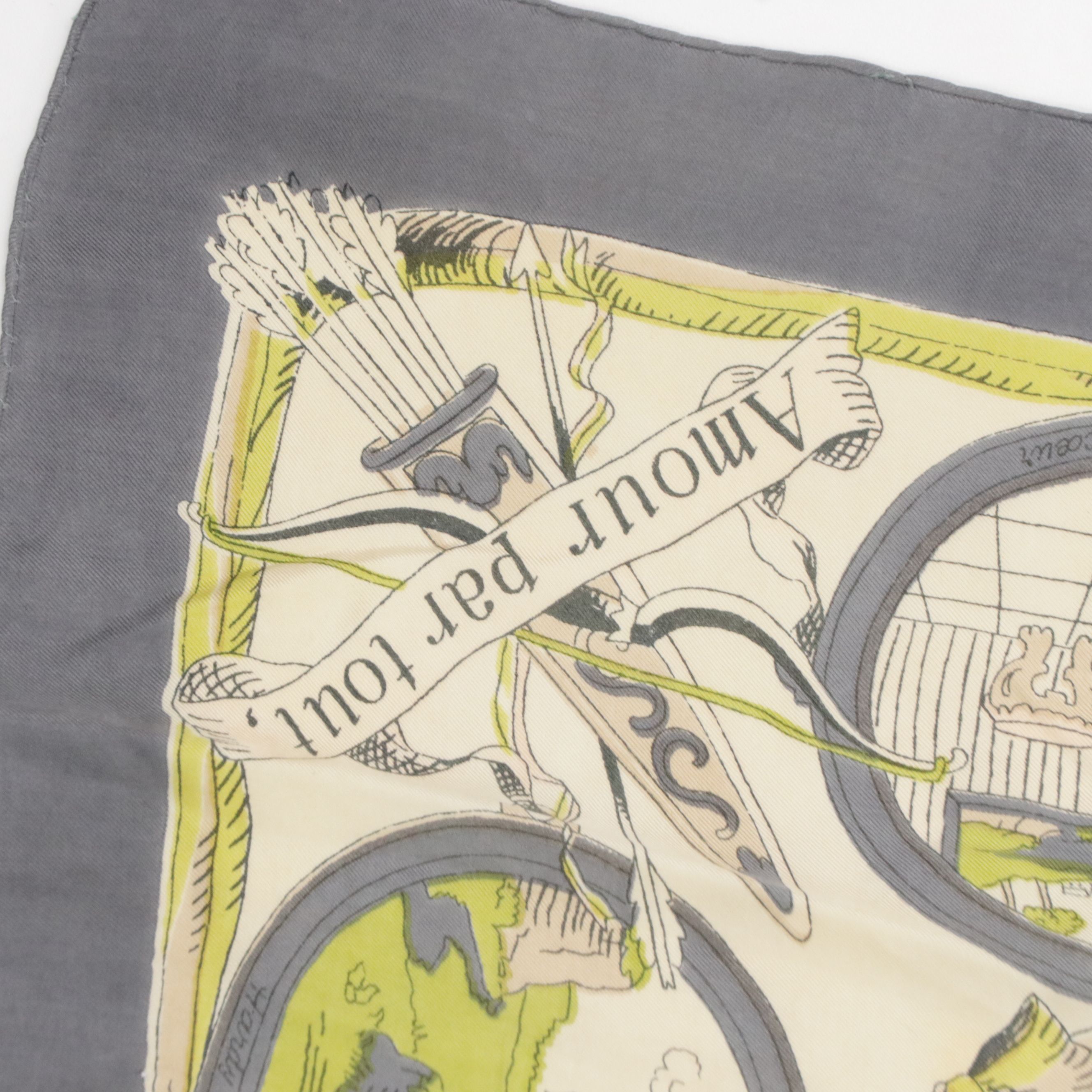 Hermès "Par Tout Amour" Scarf 90 in Silk Twill with Box