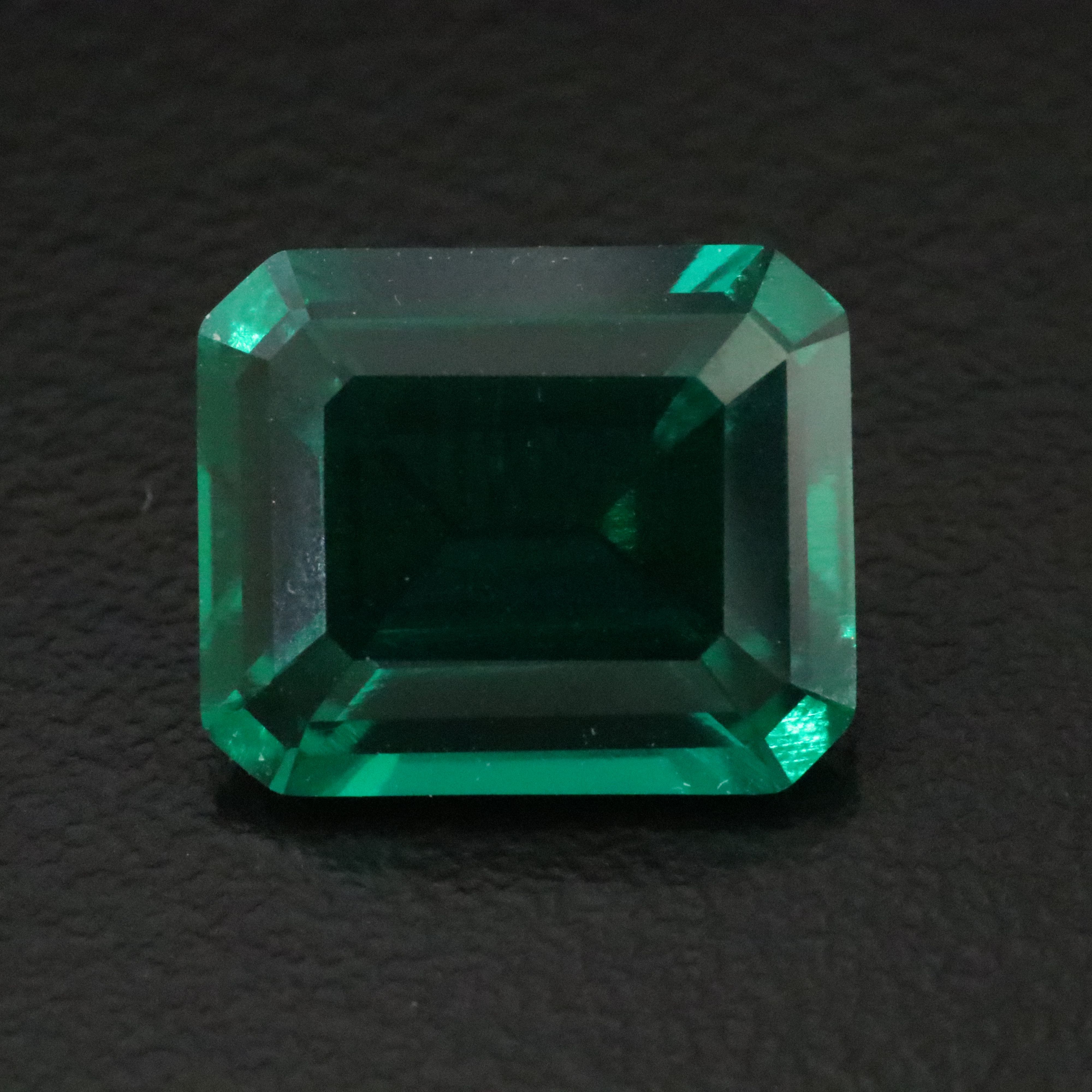 Loose 4.81 CT Lab Grown Emerald