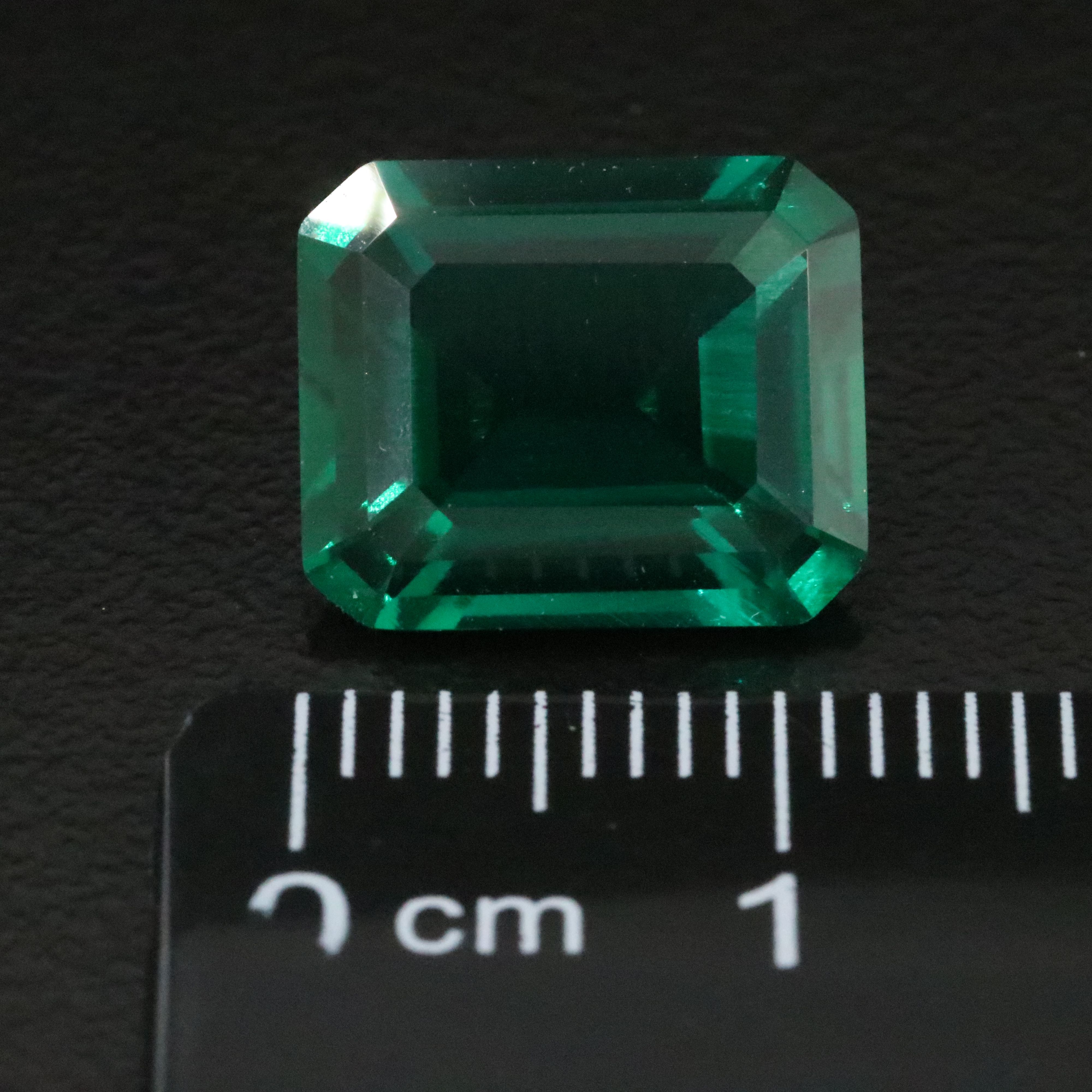 Loose 4.81 CT Lab Grown Emerald