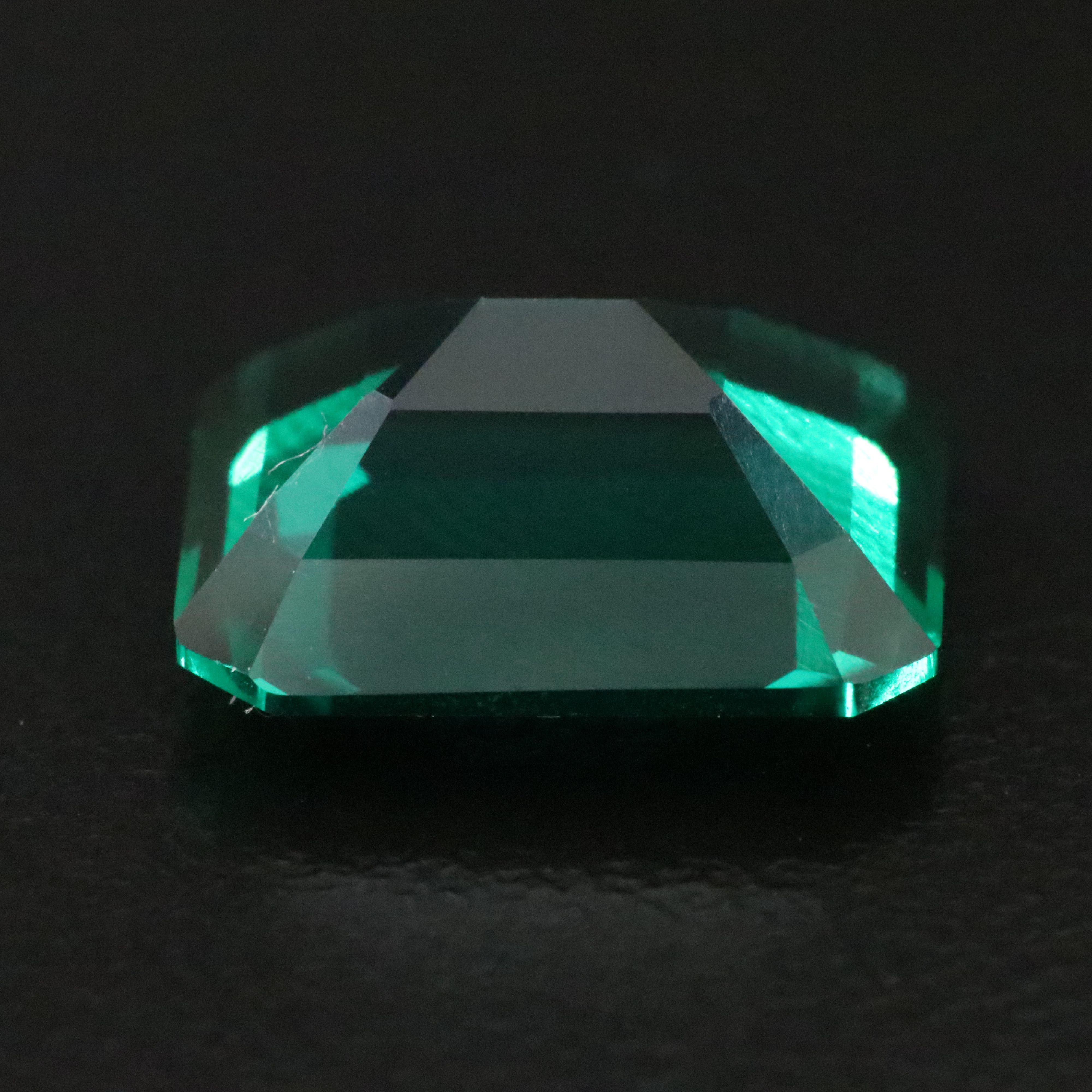 Loose 4.81 CT Lab Grown Emerald