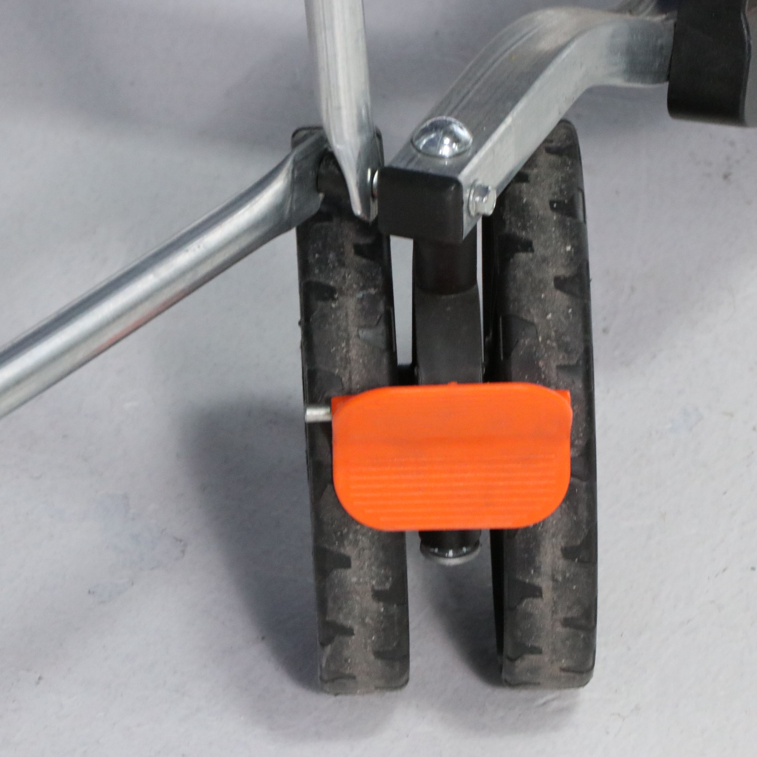 Cornilleau 300S Ping-Pong Table with Paddles