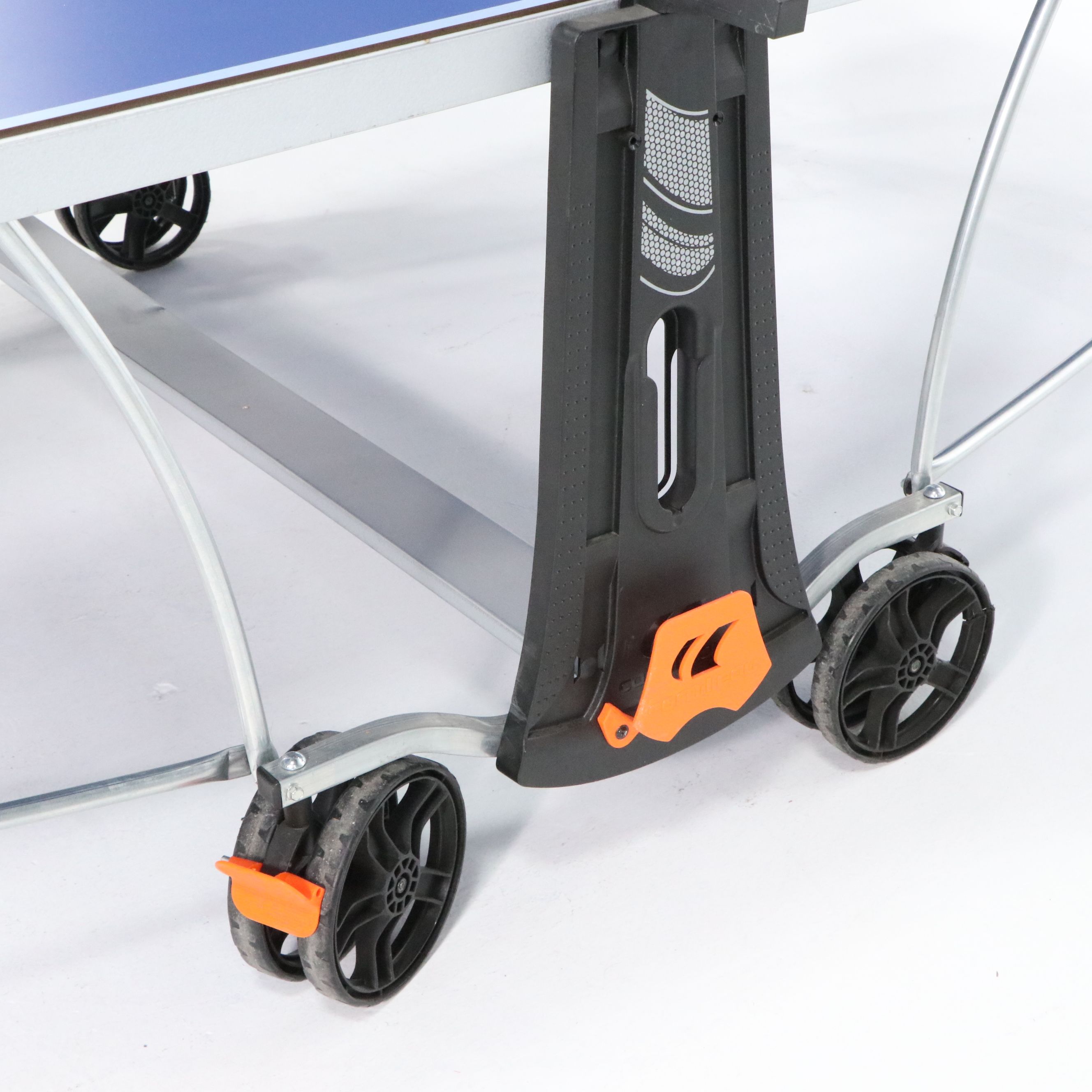 Cornilleau 300S Ping-Pong Table with Paddles