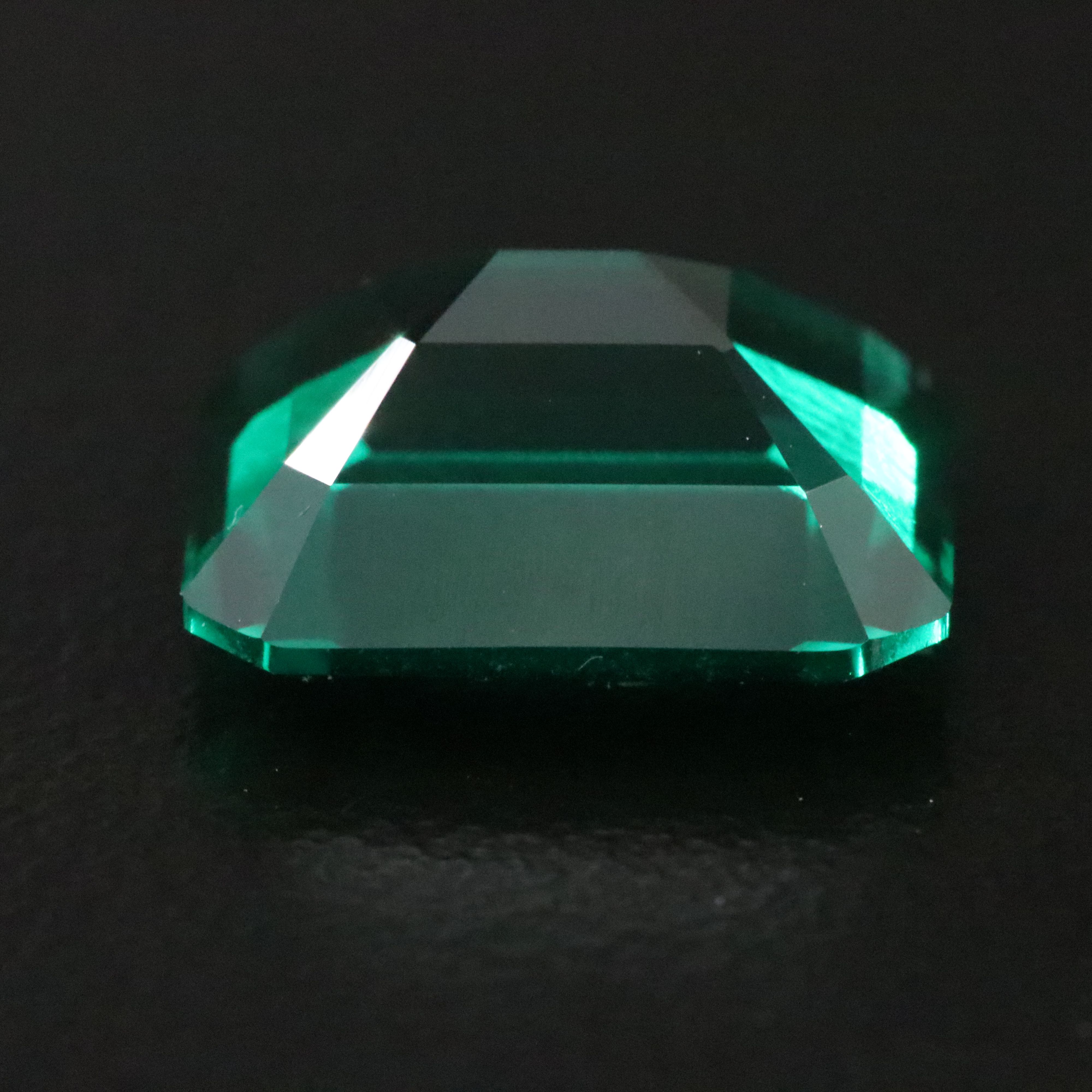 Loose 5.08 CT Lab Grown Emerald