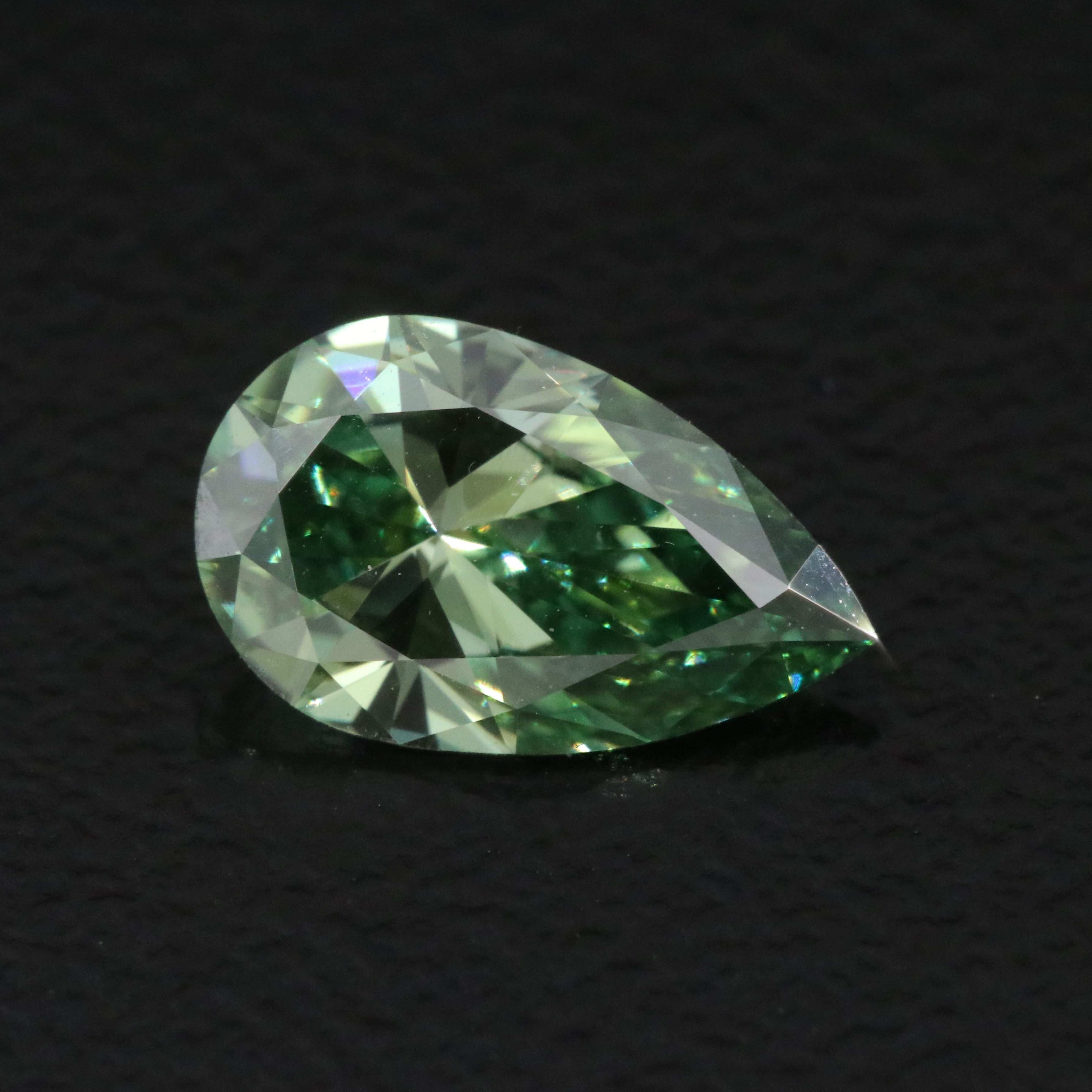 Loose 1.02 CT Lab Grown Fancy Vivid Green Diamond with IGI Report