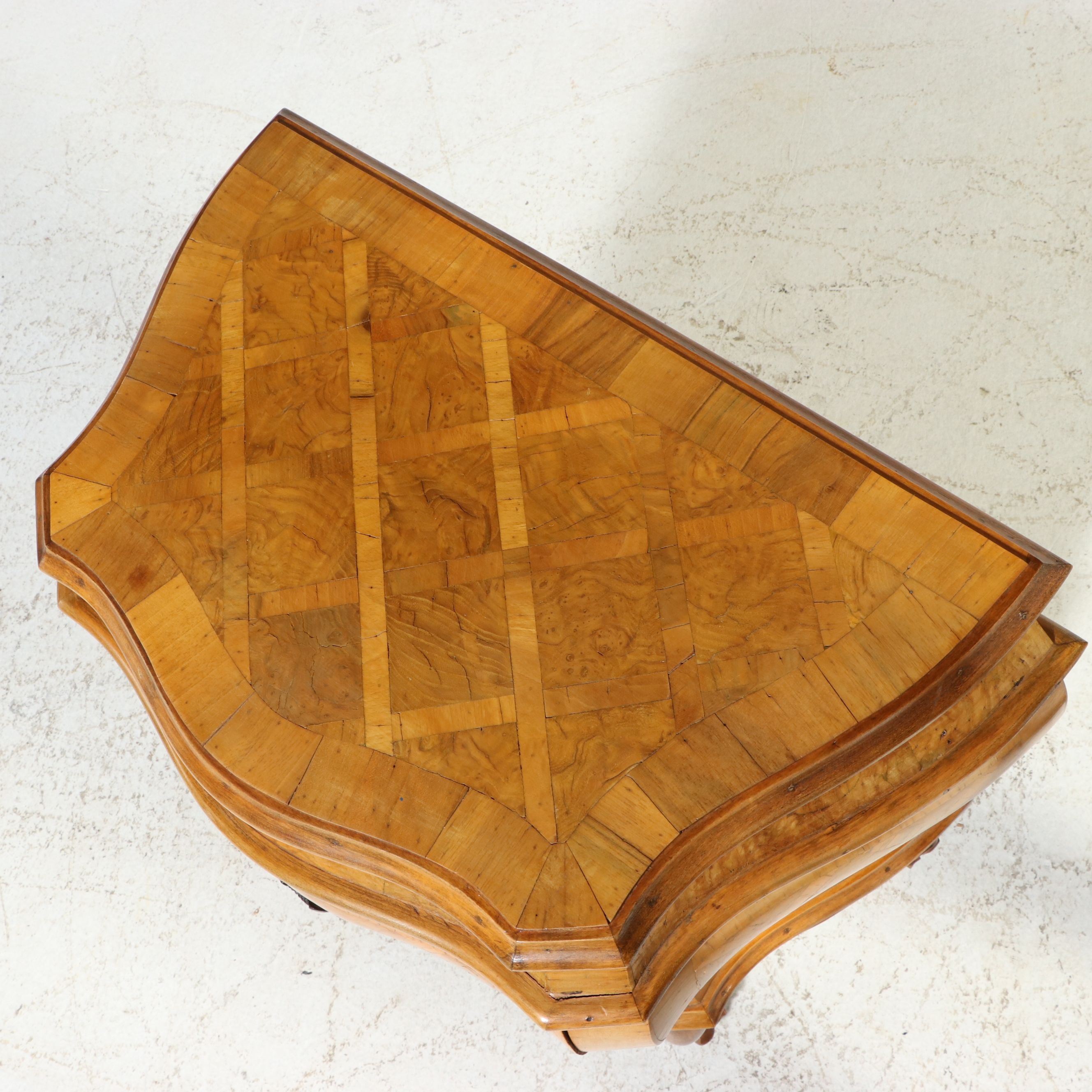 Pair of Baroque Style Parquetry Bombe Nightstands, Mid to Late 20th Century