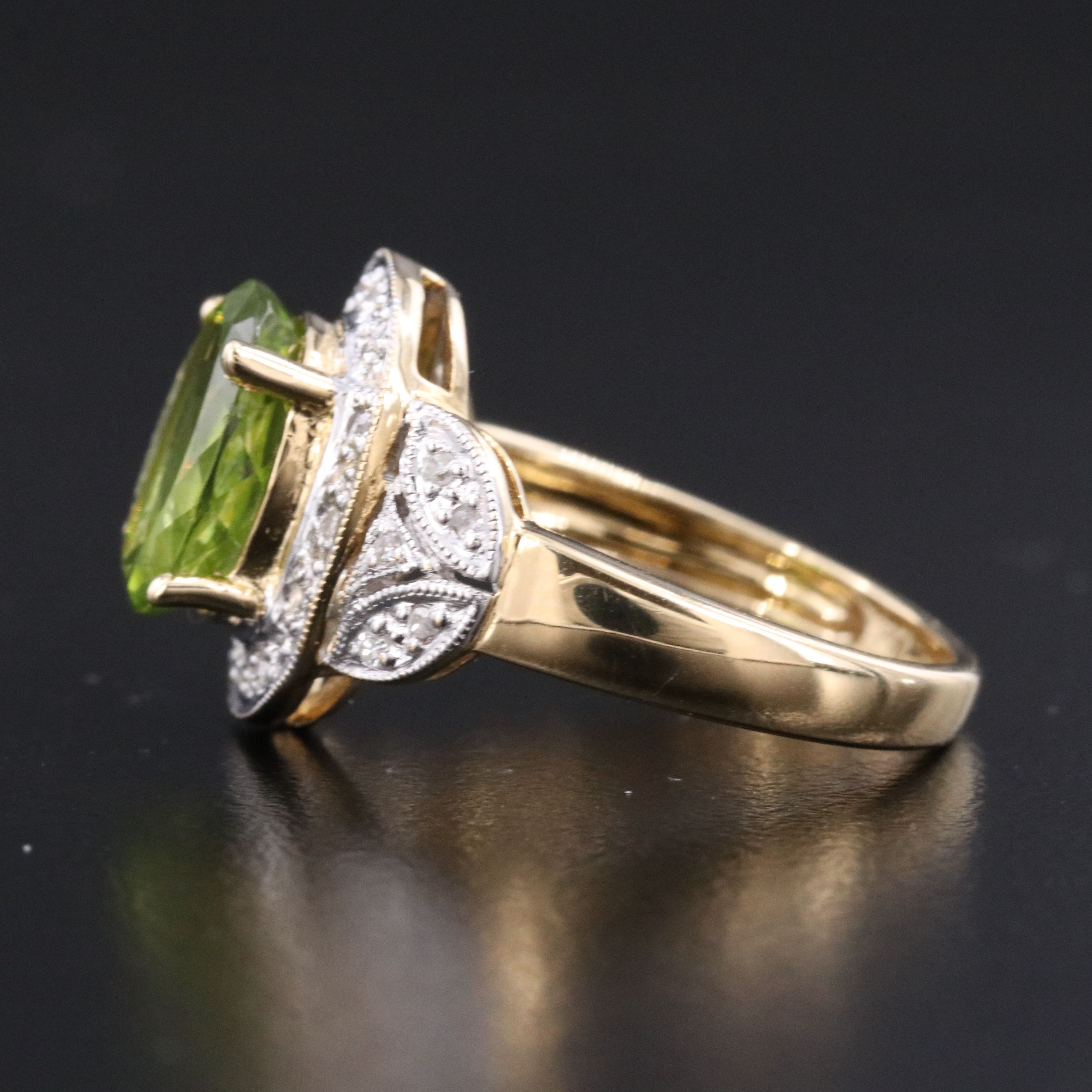 18K Peridot and Diamond Ring