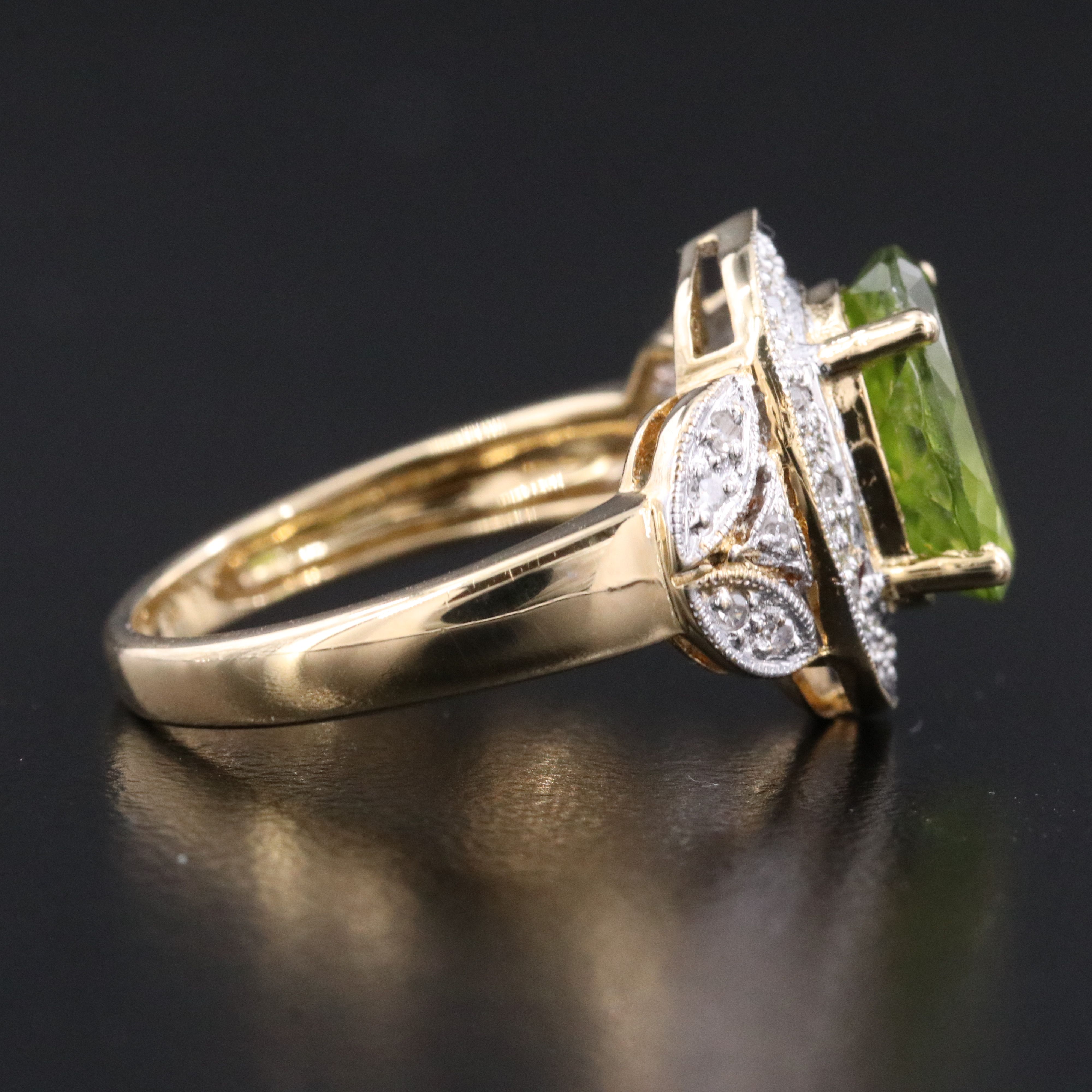 18K Peridot and Diamond Ring