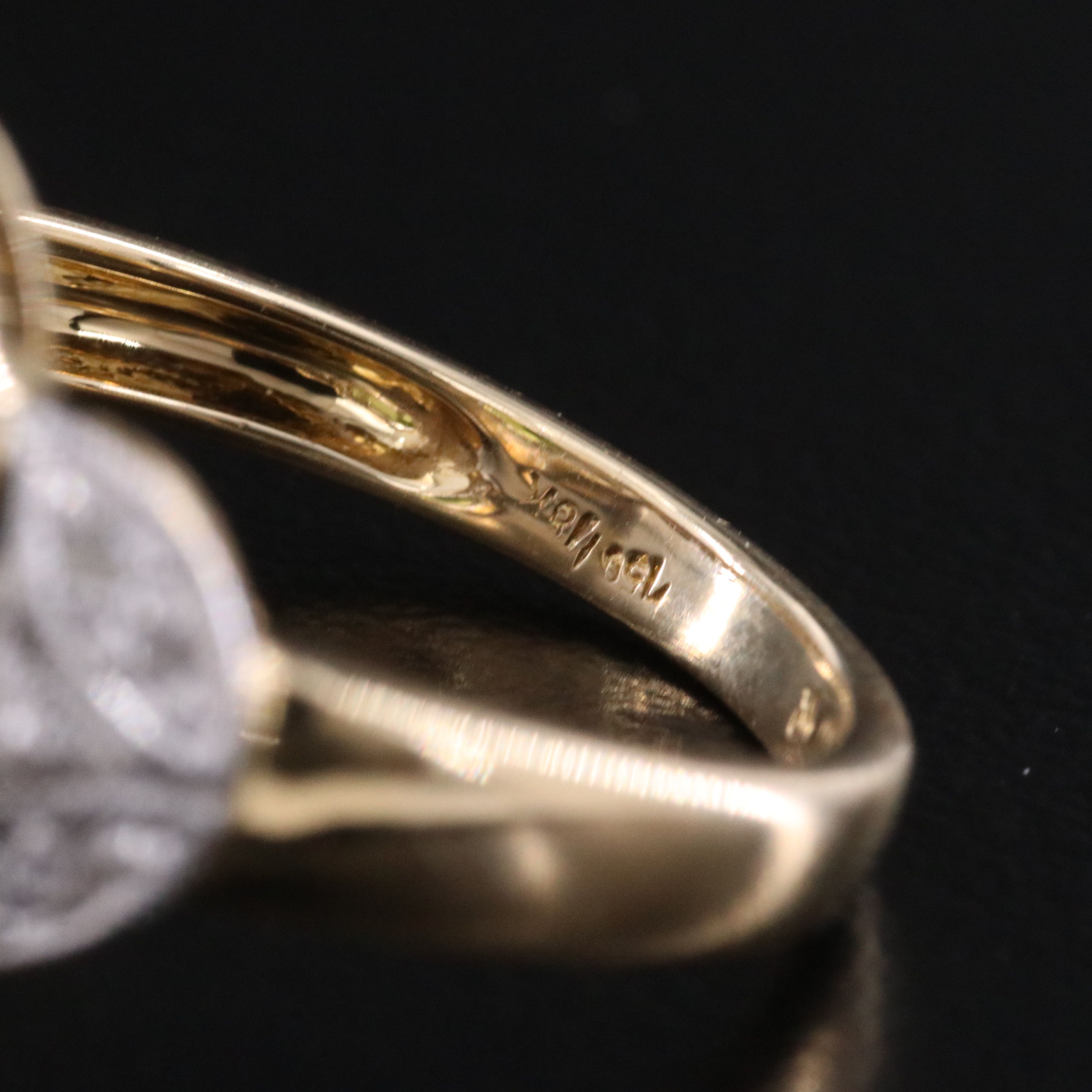 18K Peridot and Diamond Ring