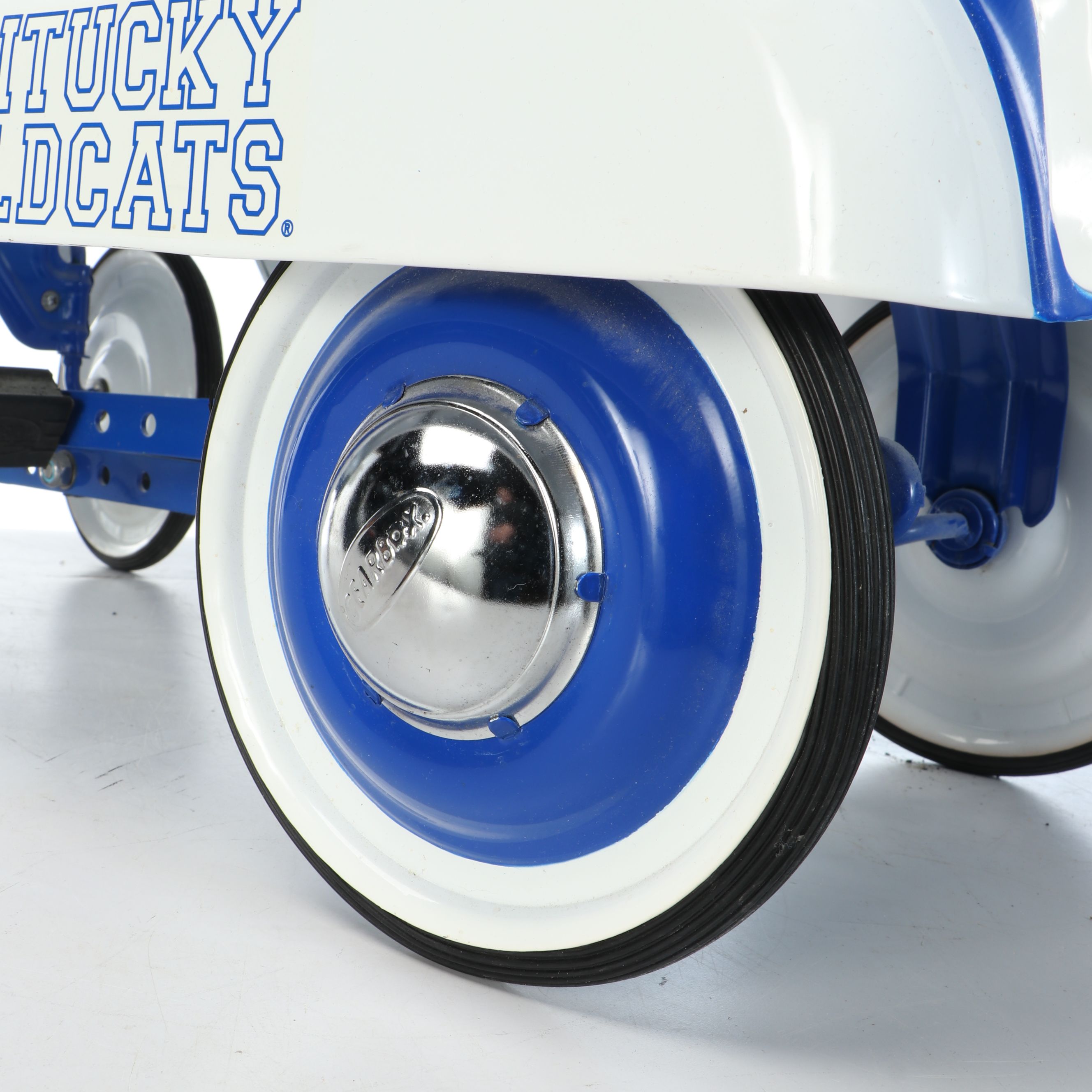 Gearbox Kentucky Wildcats Metal Pedal Car