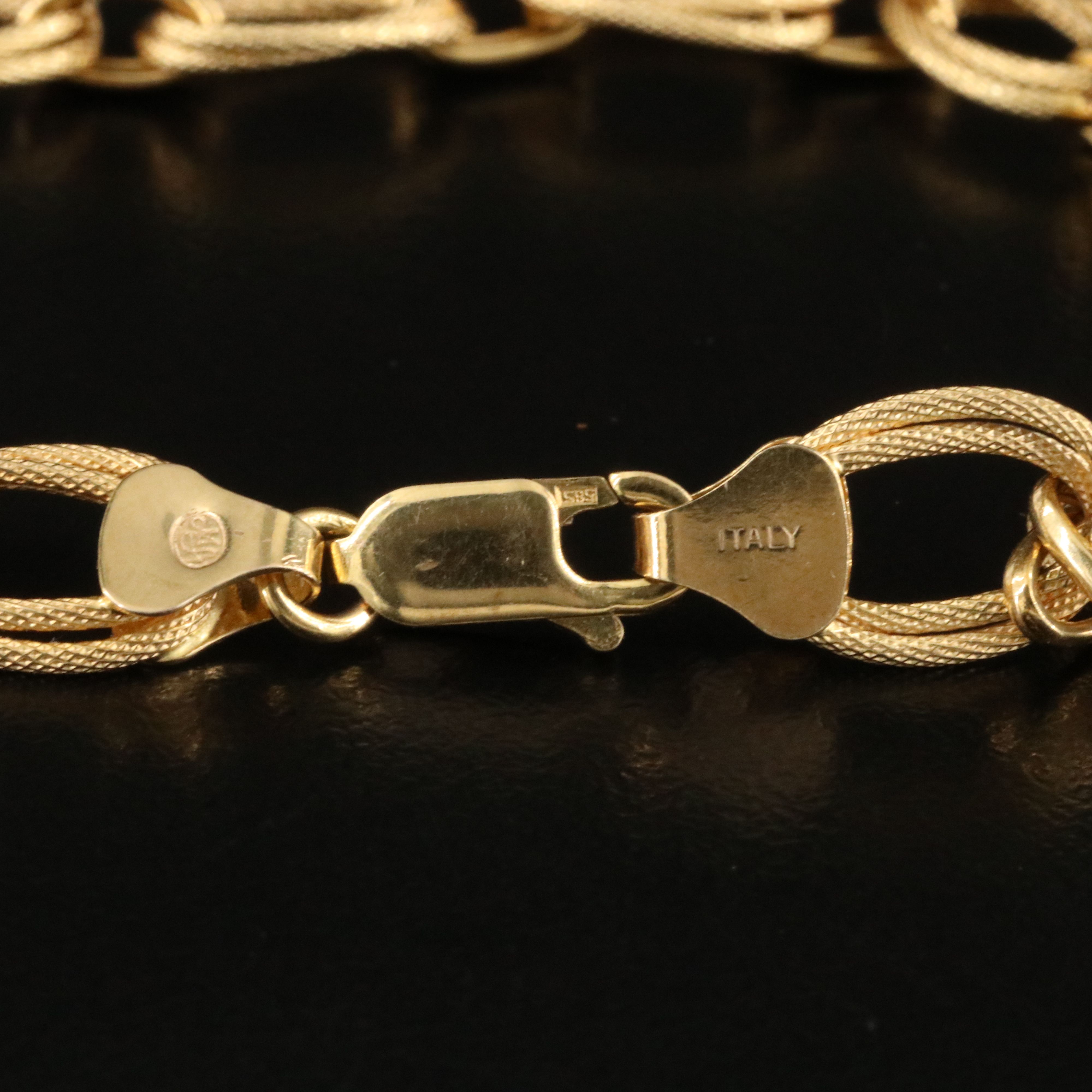 14K Oval Link Bracelet