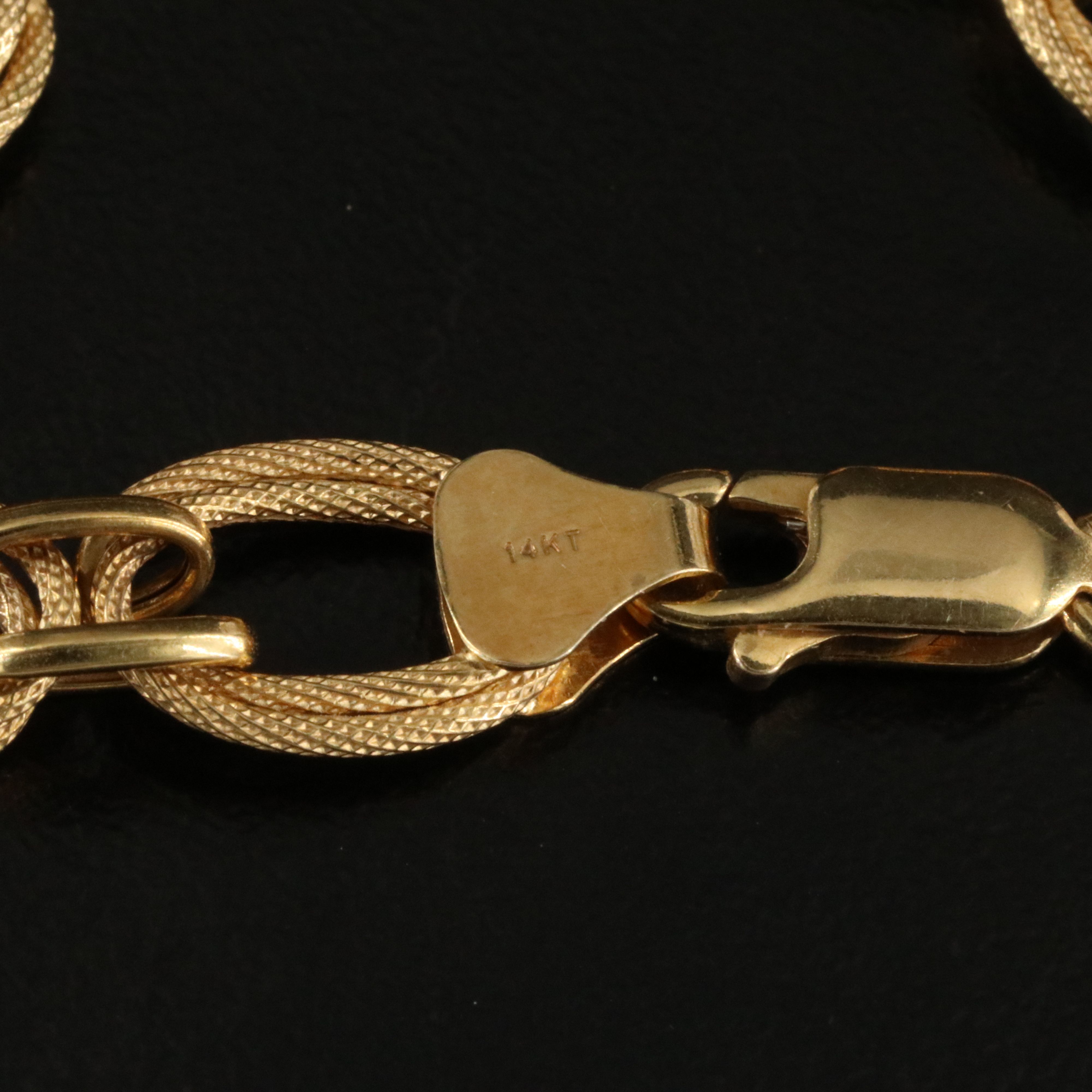 14K Oval Link Bracelet