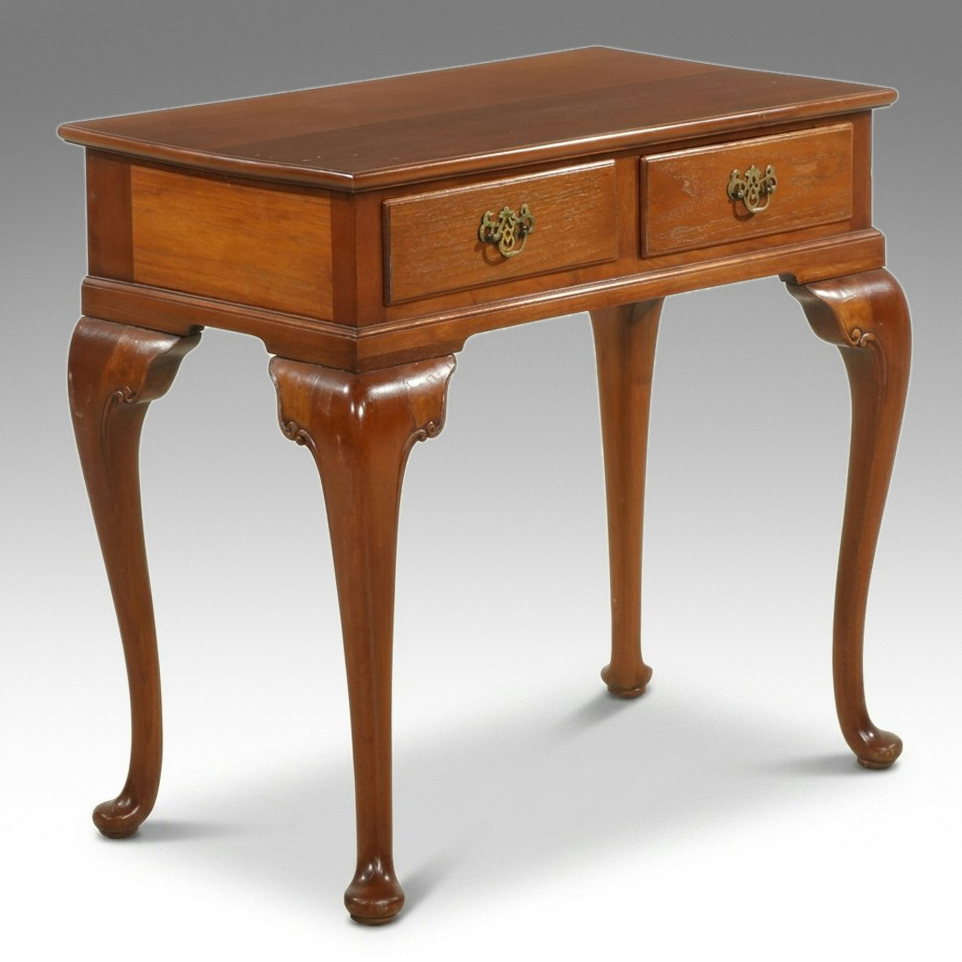 Queen Anne Style Mahogany Dressing Table