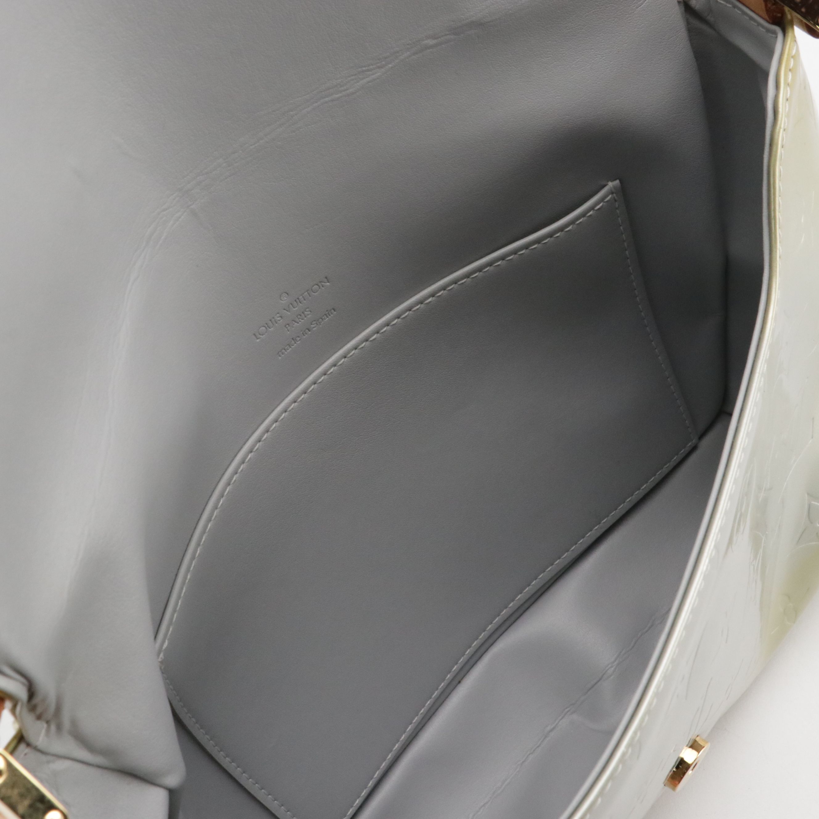 Louis Vuitton Thompson Street Shoulder Bag in Monogram Vernis Leather