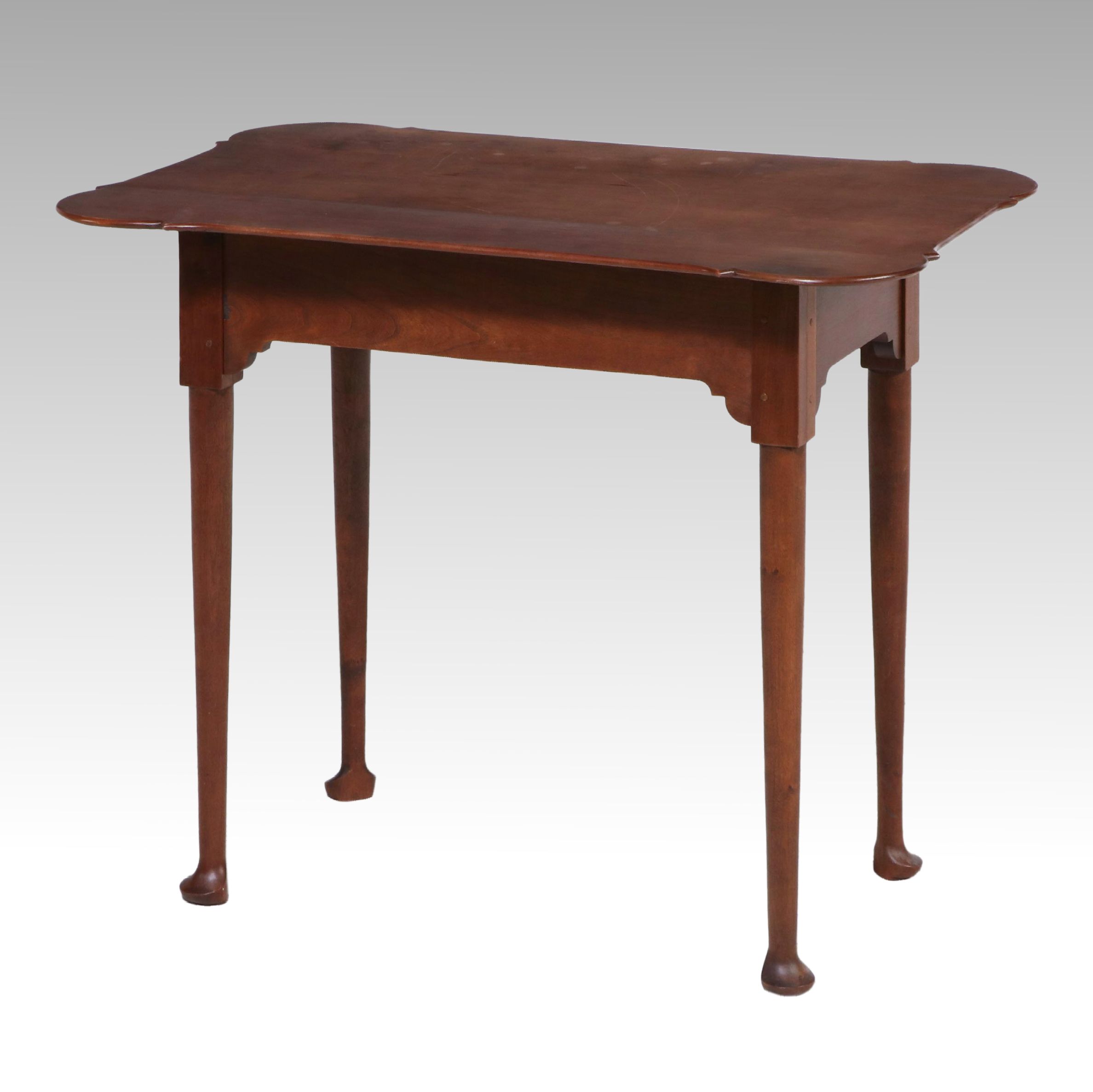 Queen Anne Style Scalloped Top Occasional Table, Mid to Late 20th Century