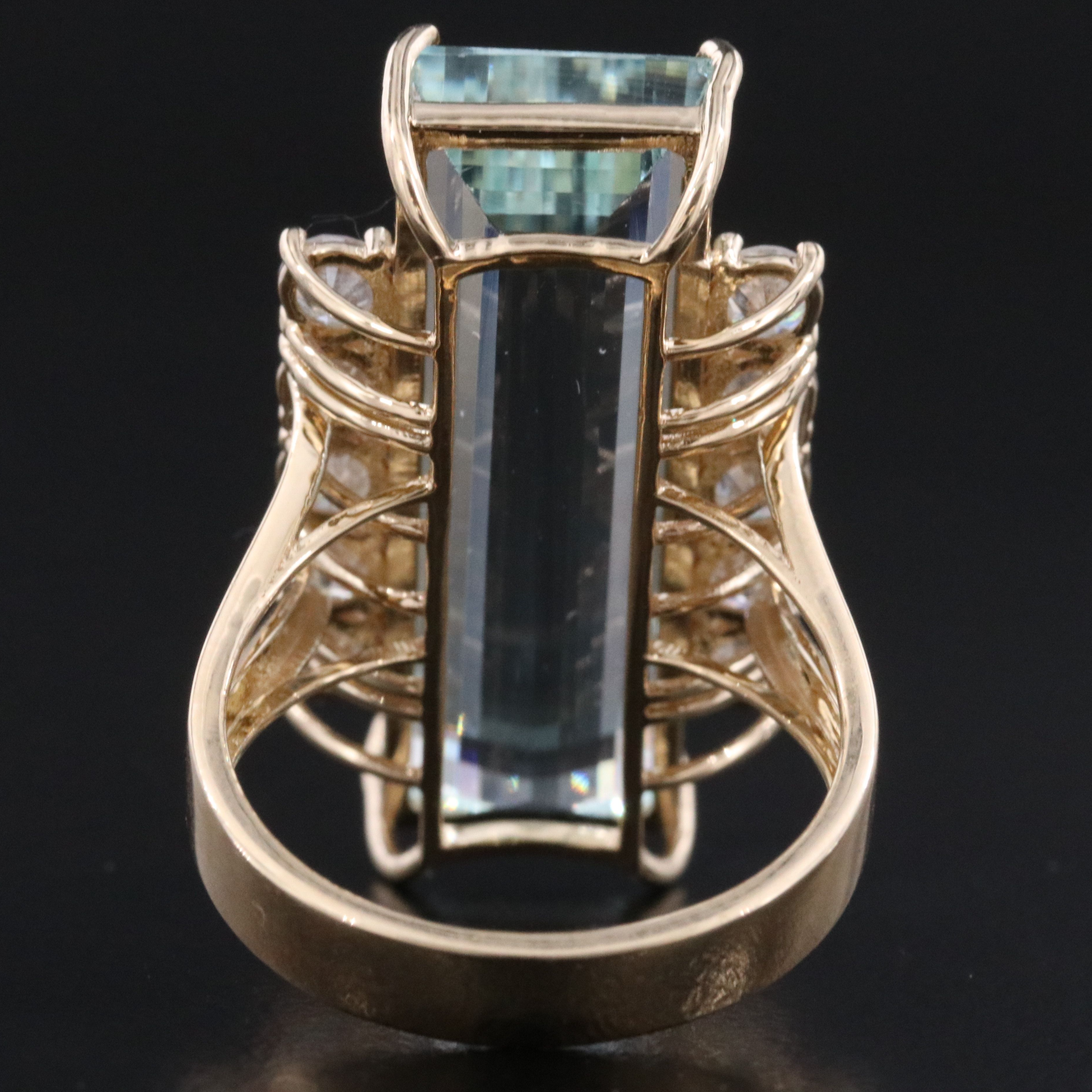 14K 15.14 CT Aquamarine and 1.30 CTW Diamond Ring