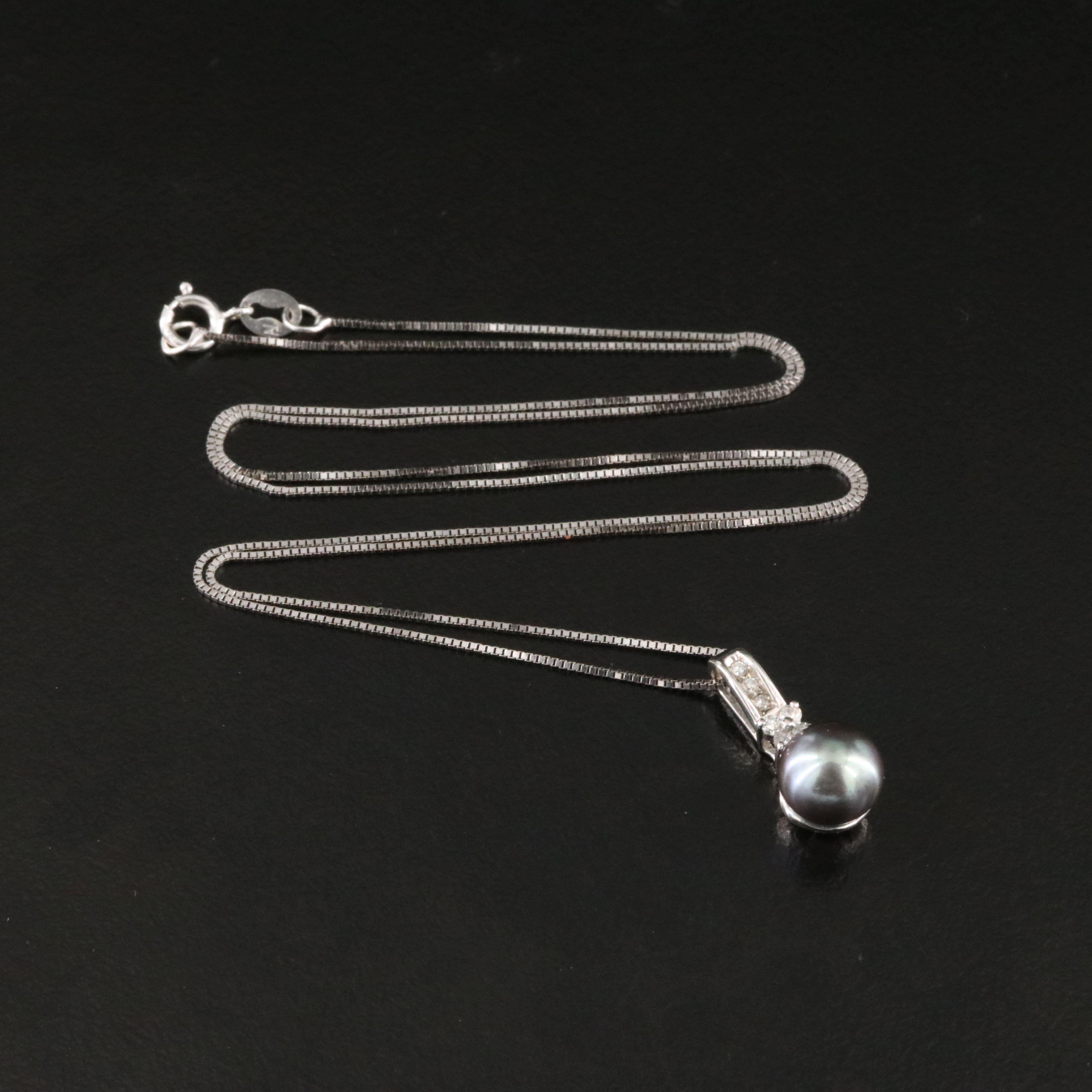10K Pearl and Diamond Pendant Necklace