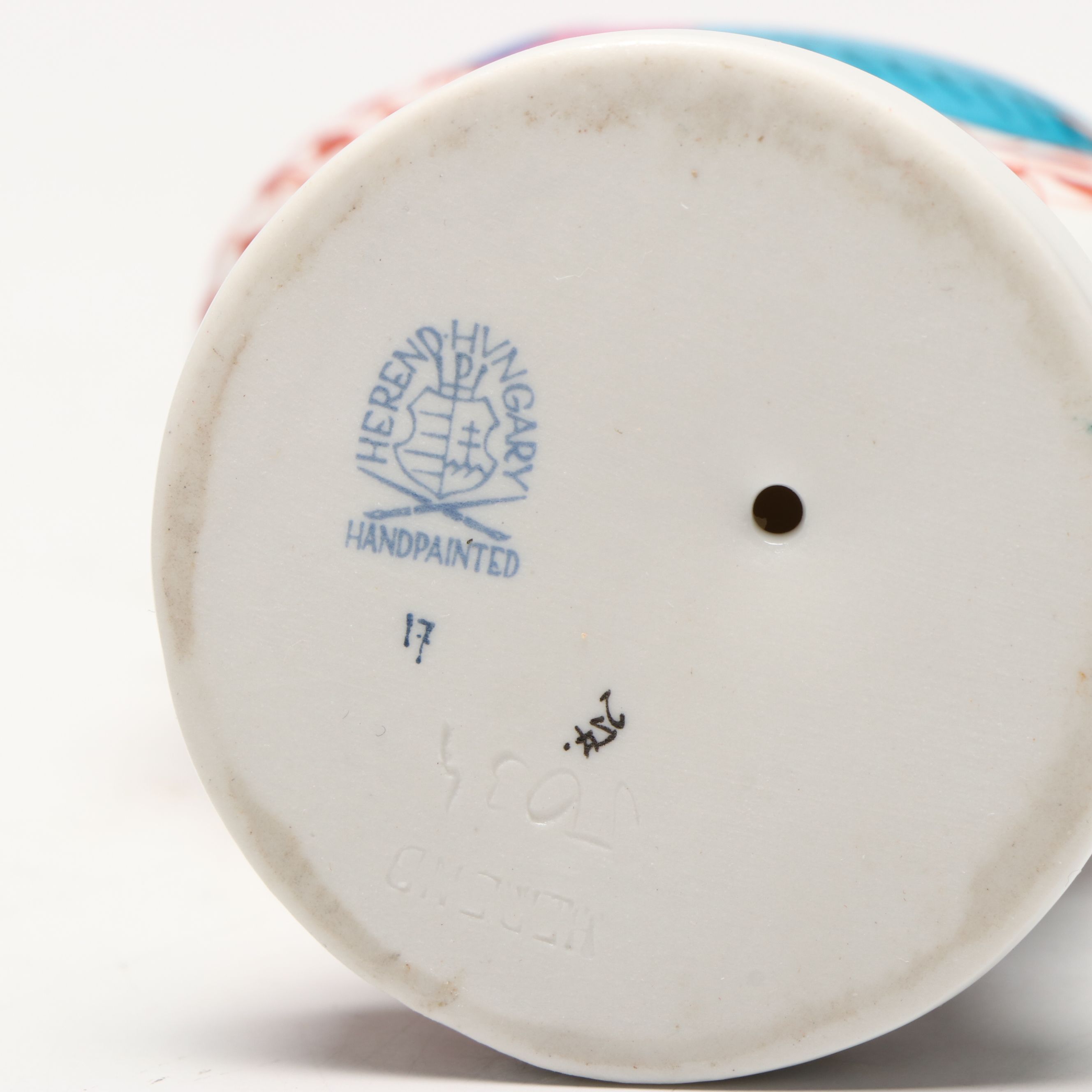 Herend Rust Fishnet with Gold "Chick" Porcelain Figurine