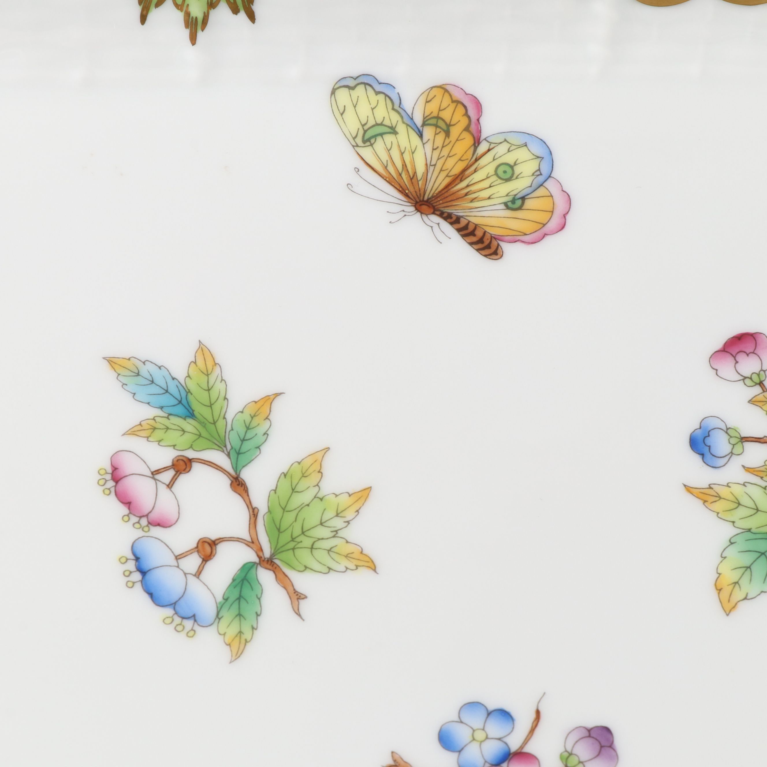 Herend "Queen Victoria" Gilt Porcelain Sandwich Tray