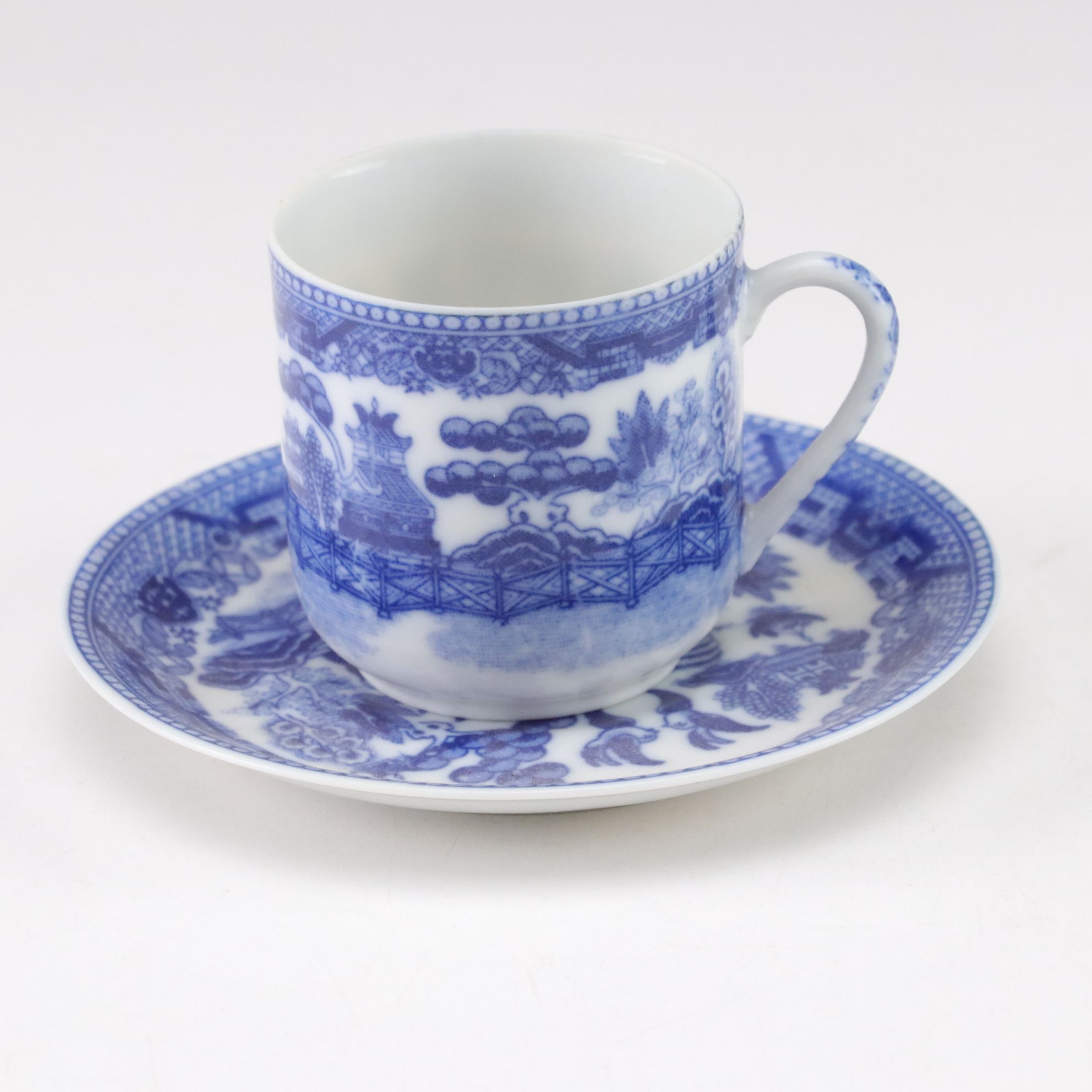 Chinese "Canton Blue" Dinnerware Collection with Serving Pieces